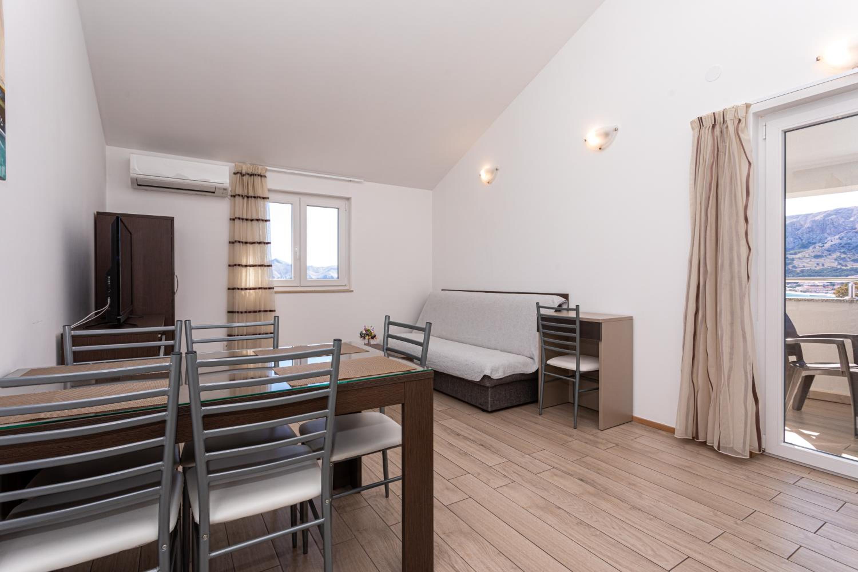 Apartment with Sea View