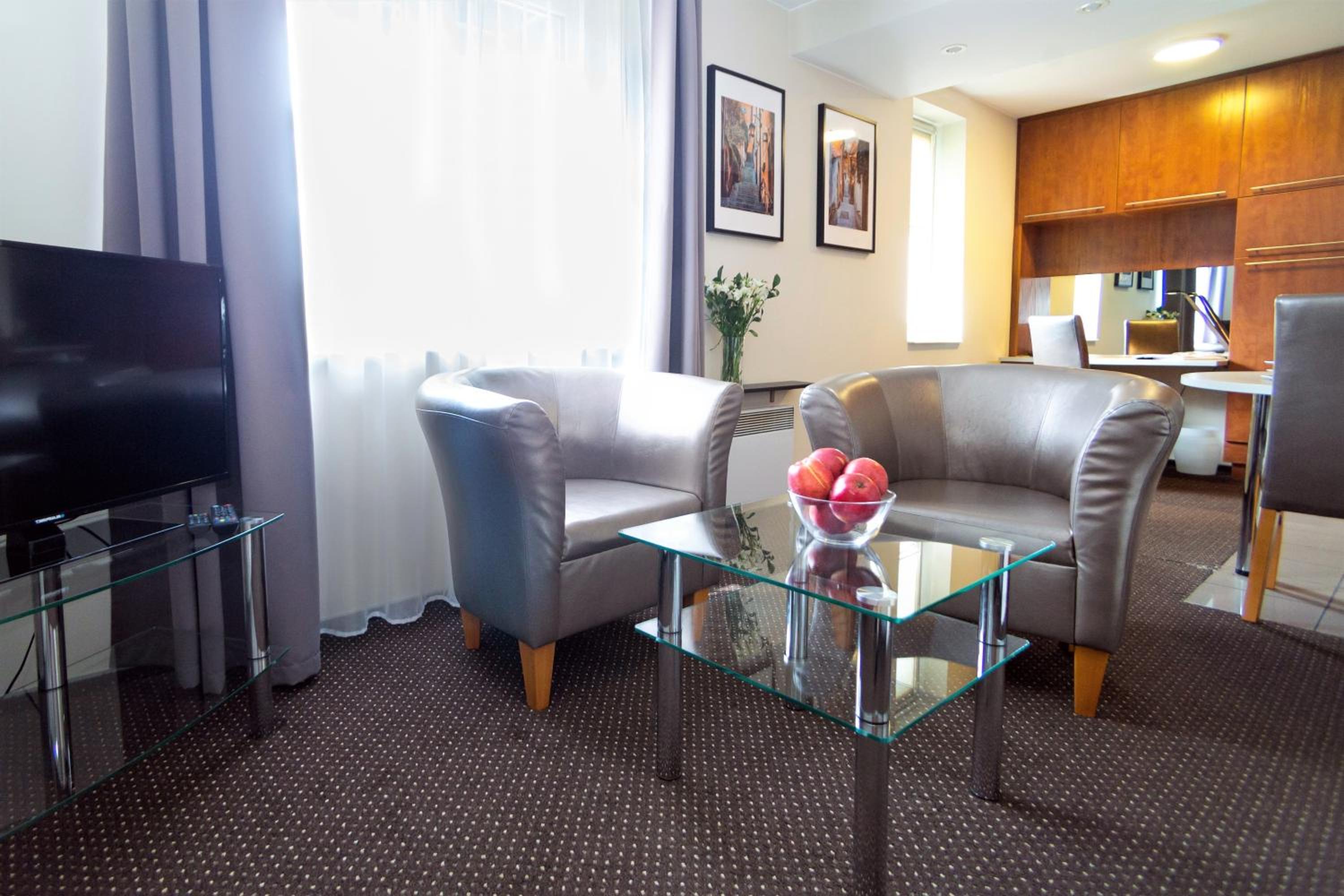 Apartment with Twin Beds - Photo 24
