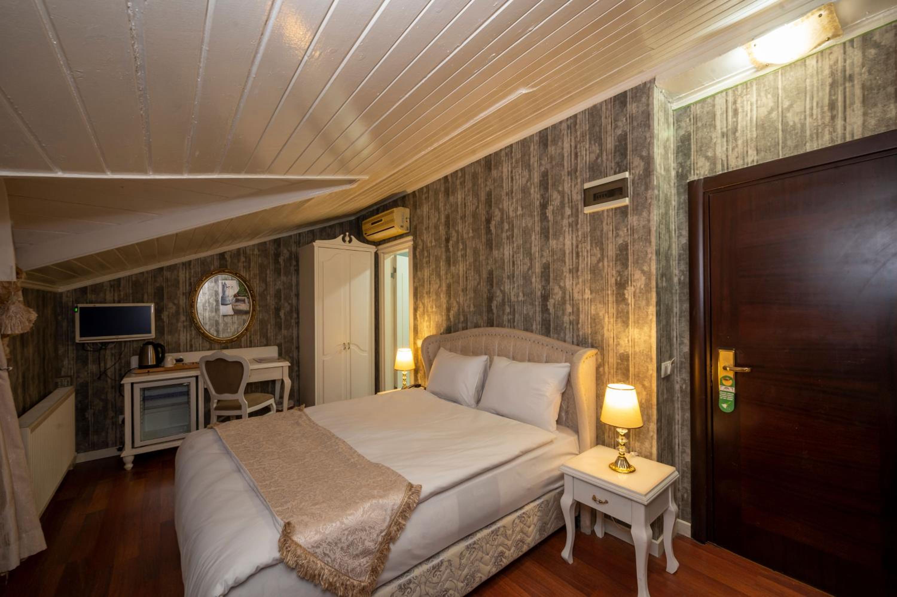 Superior Double Room photo 2