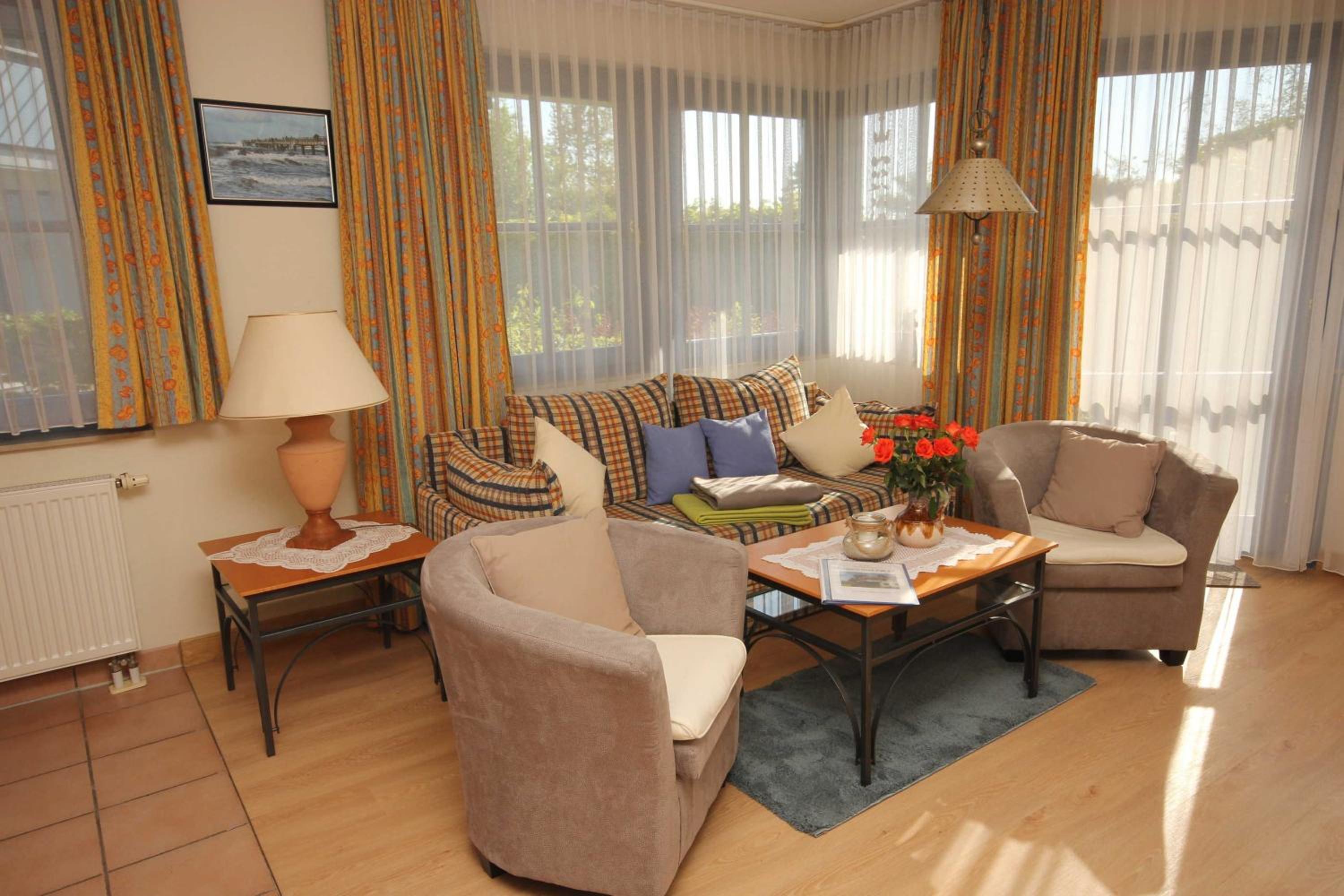 One-Bedroom Apartment with Terrace photo 1