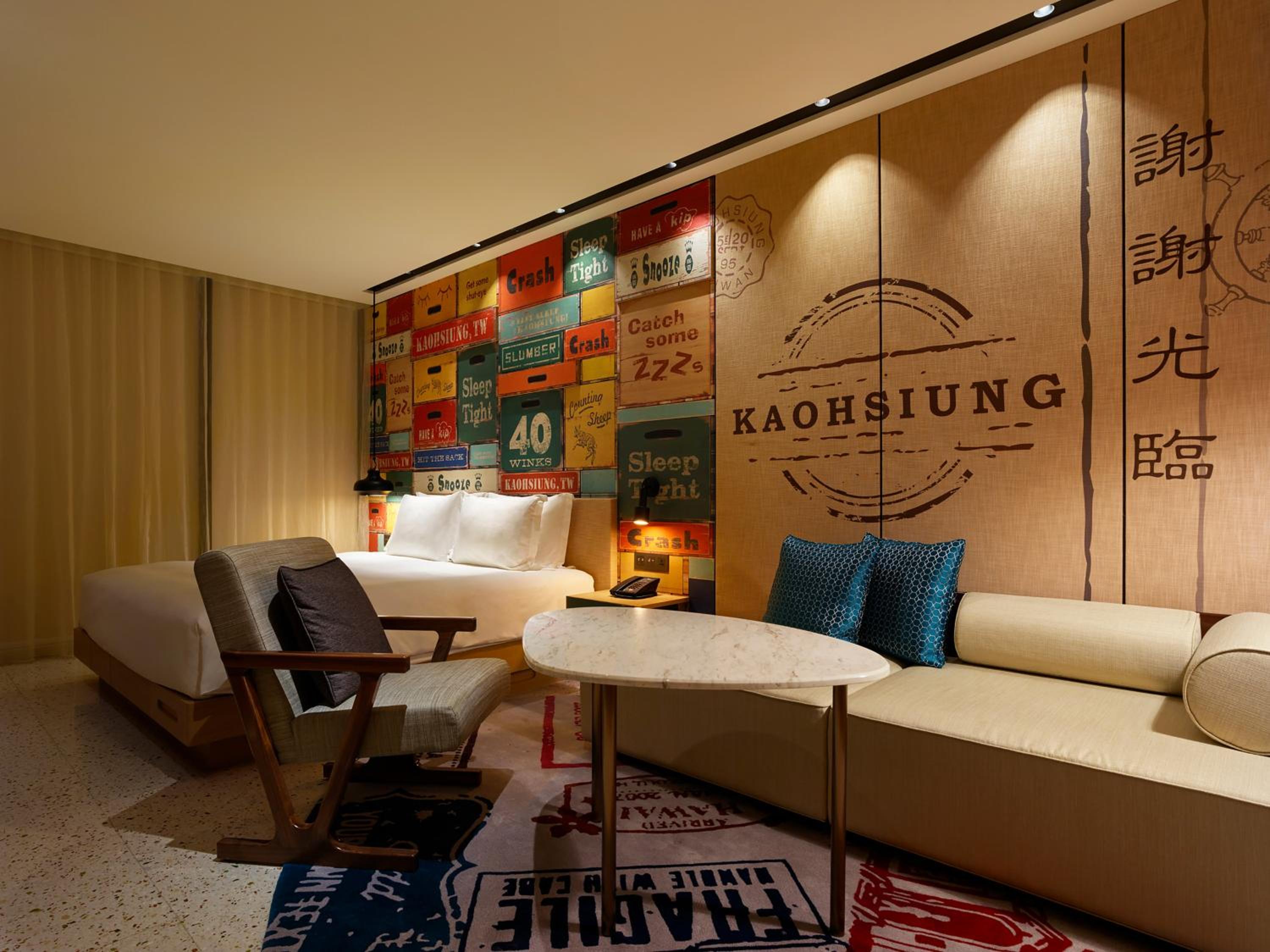 Premium King Room with Seperate Bath and Single Sofa Bed thumbnail 6