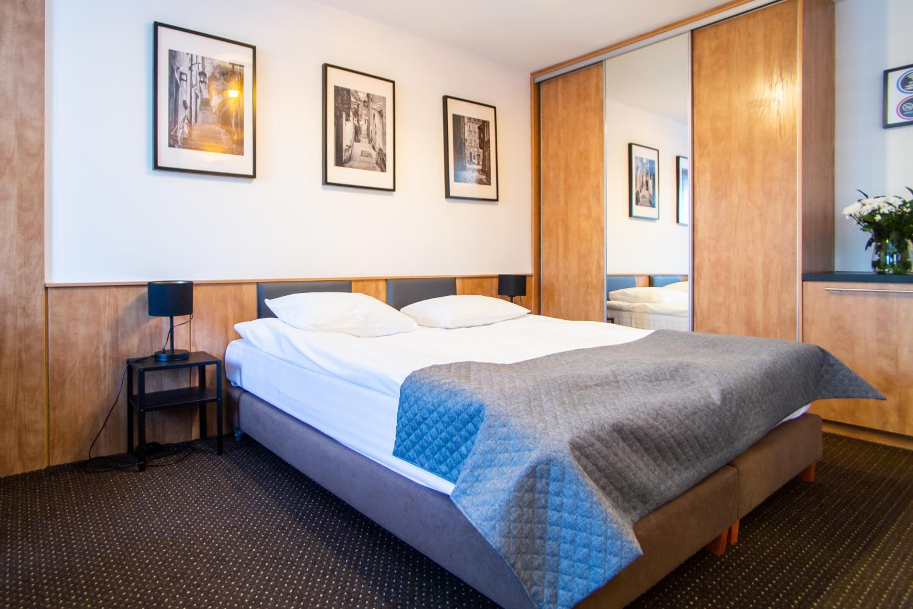 Superior Suite - Photo 6