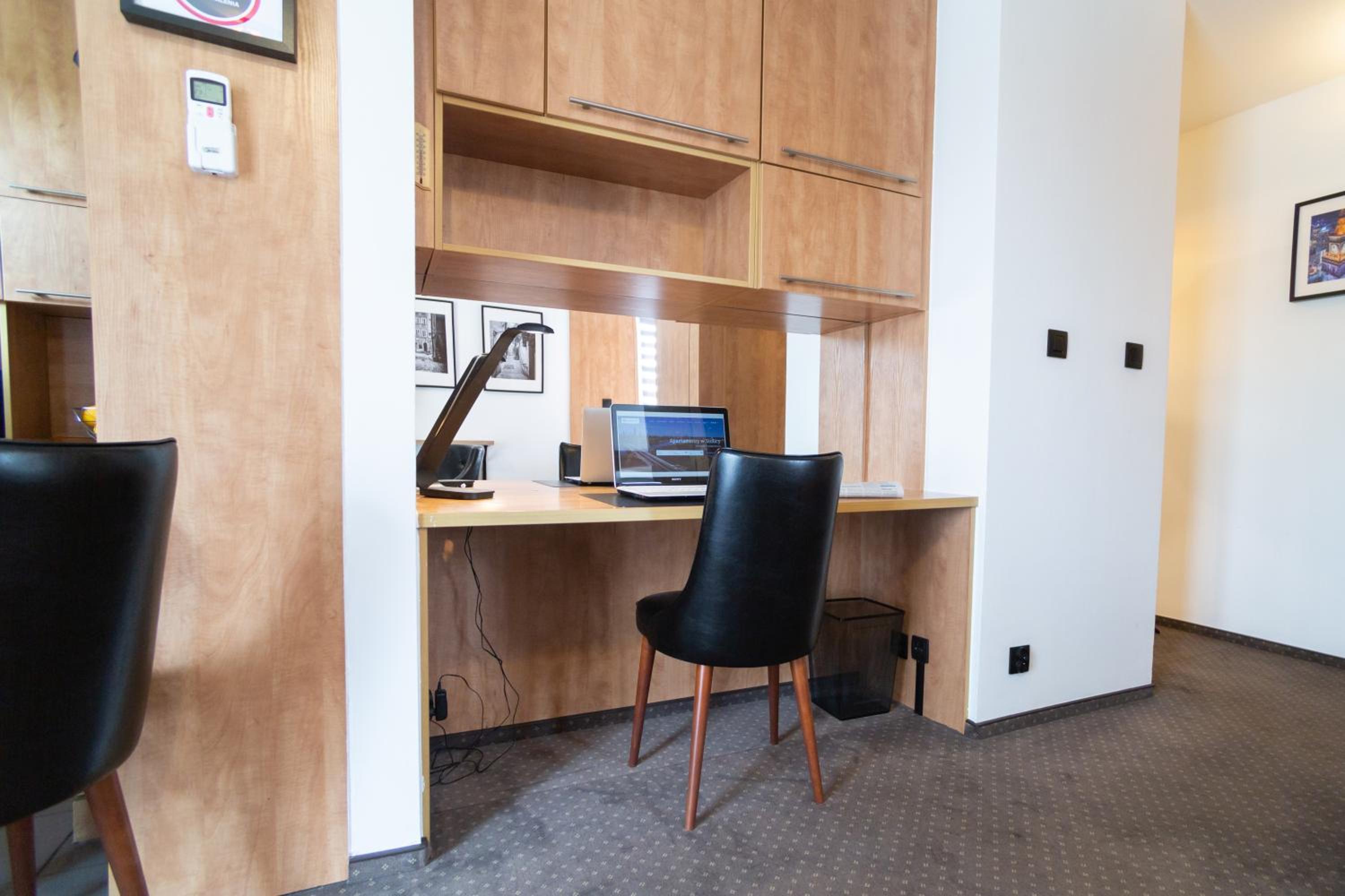 Superior Suite - Photo 9