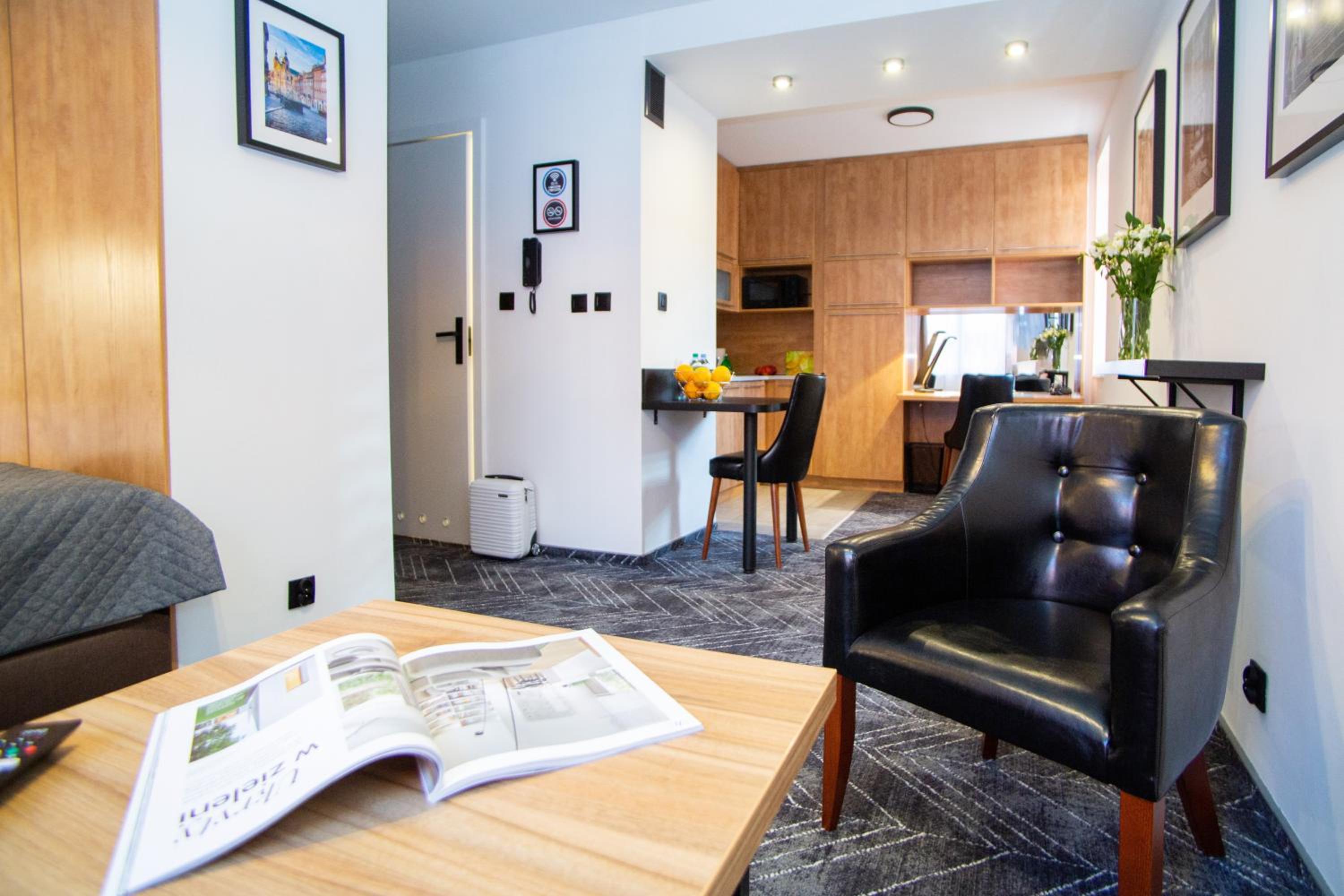 Superior Suite - Photo 3