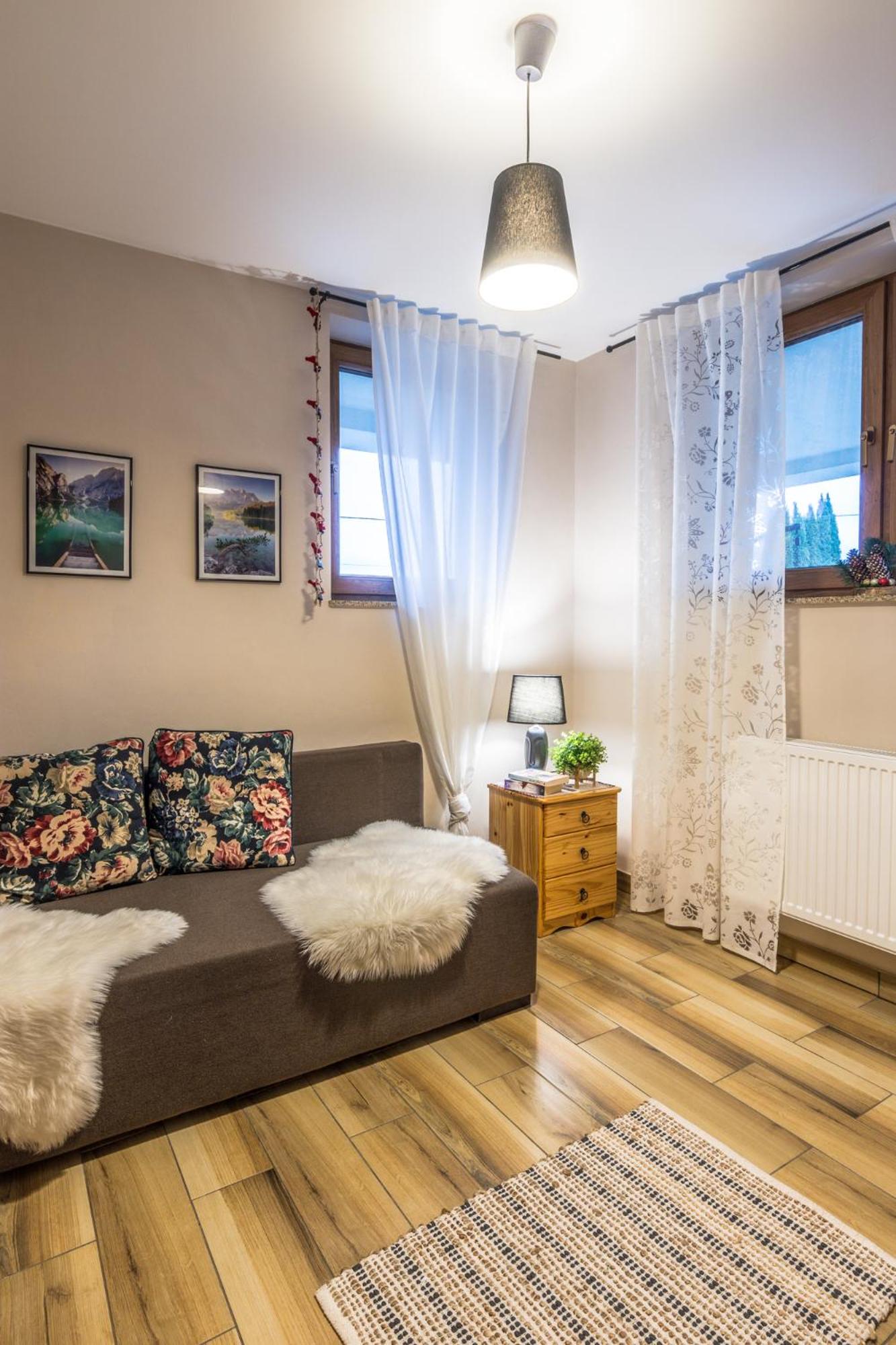 Small Double Room photo 1