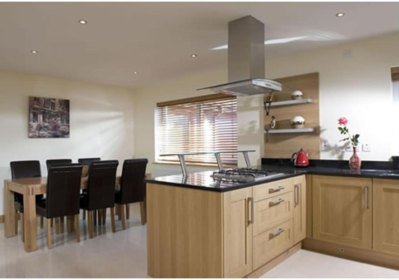 Superior Three-Bedroom Apartment (6 Adults) - Photo 4