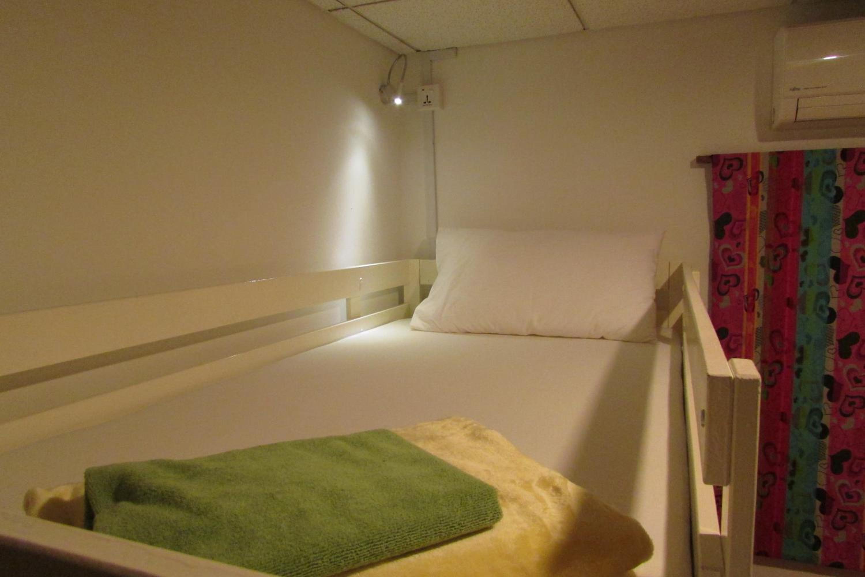 Single Bed in Female Room photo 2