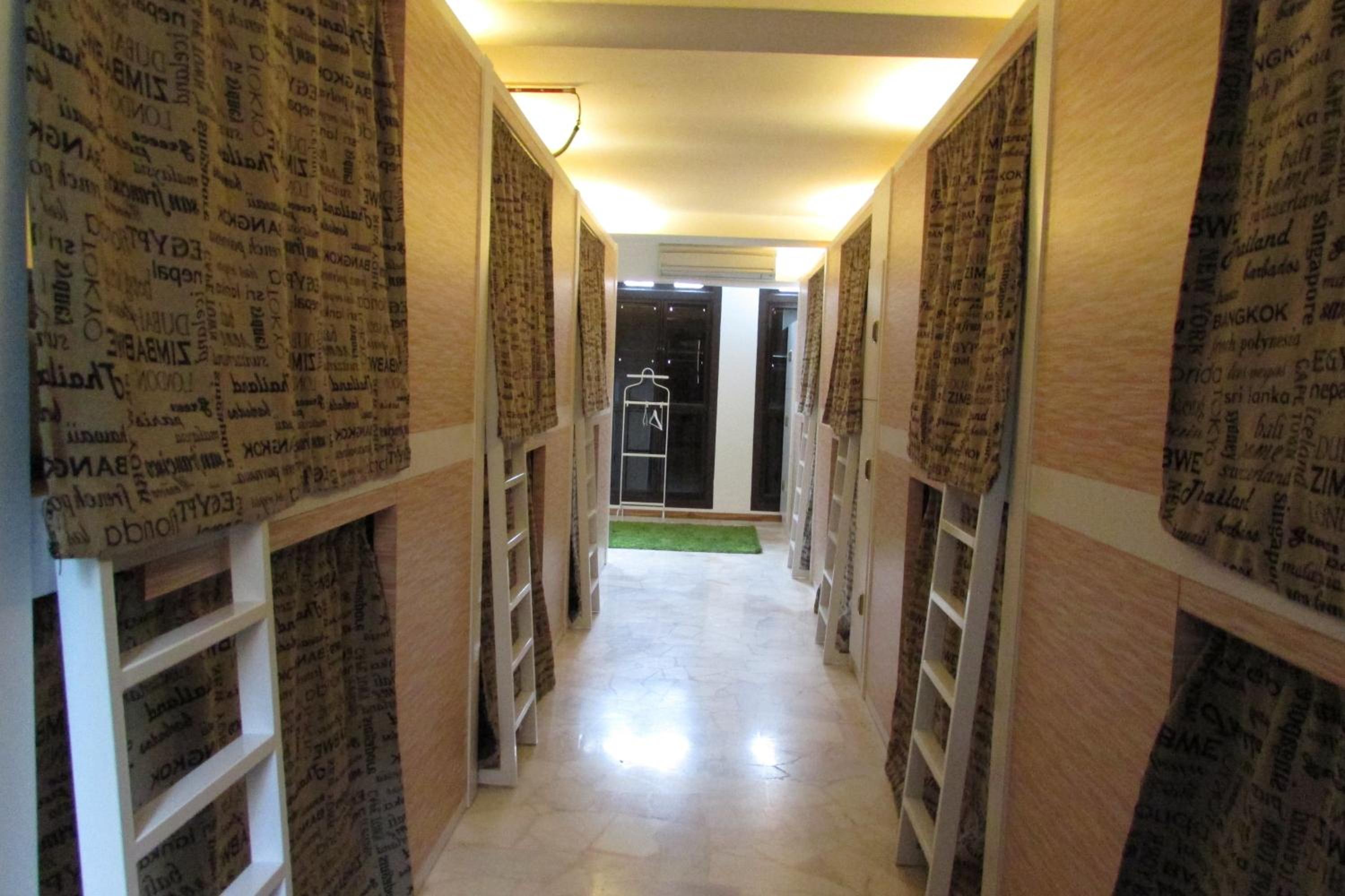 Super Single Mixed Capsule (Lower Deck) photo 2
