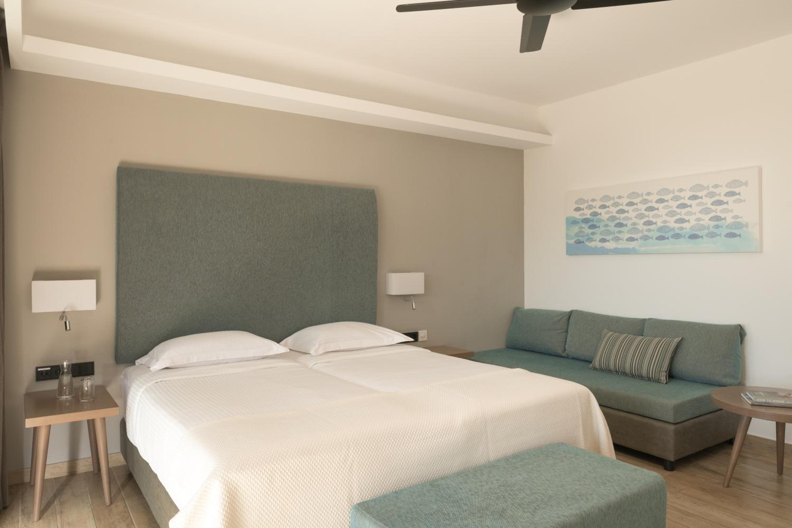Junior Suite with Sea View - Private Pool (min. Age 14 Years Old)
