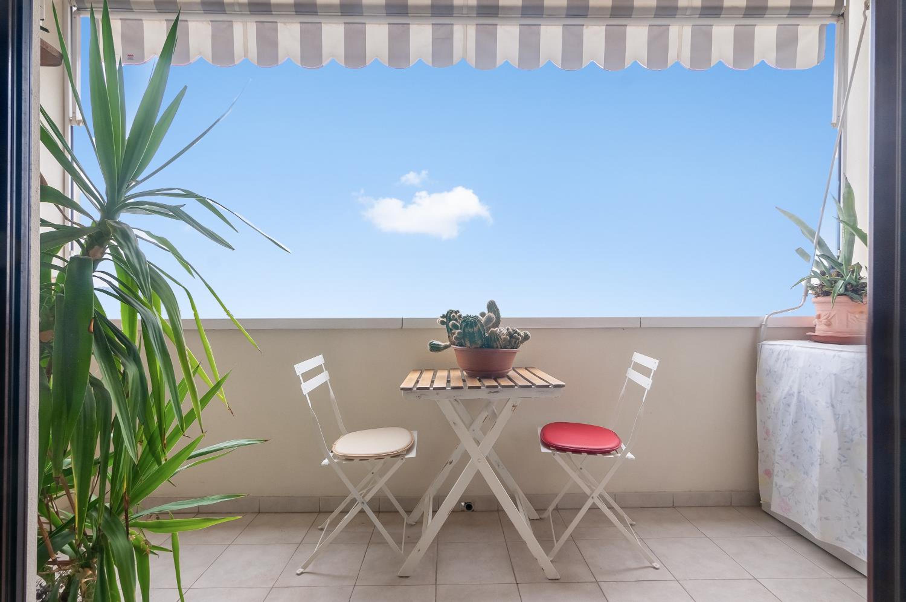 Superior One-Bedroom Apartment with Balcony photo 2