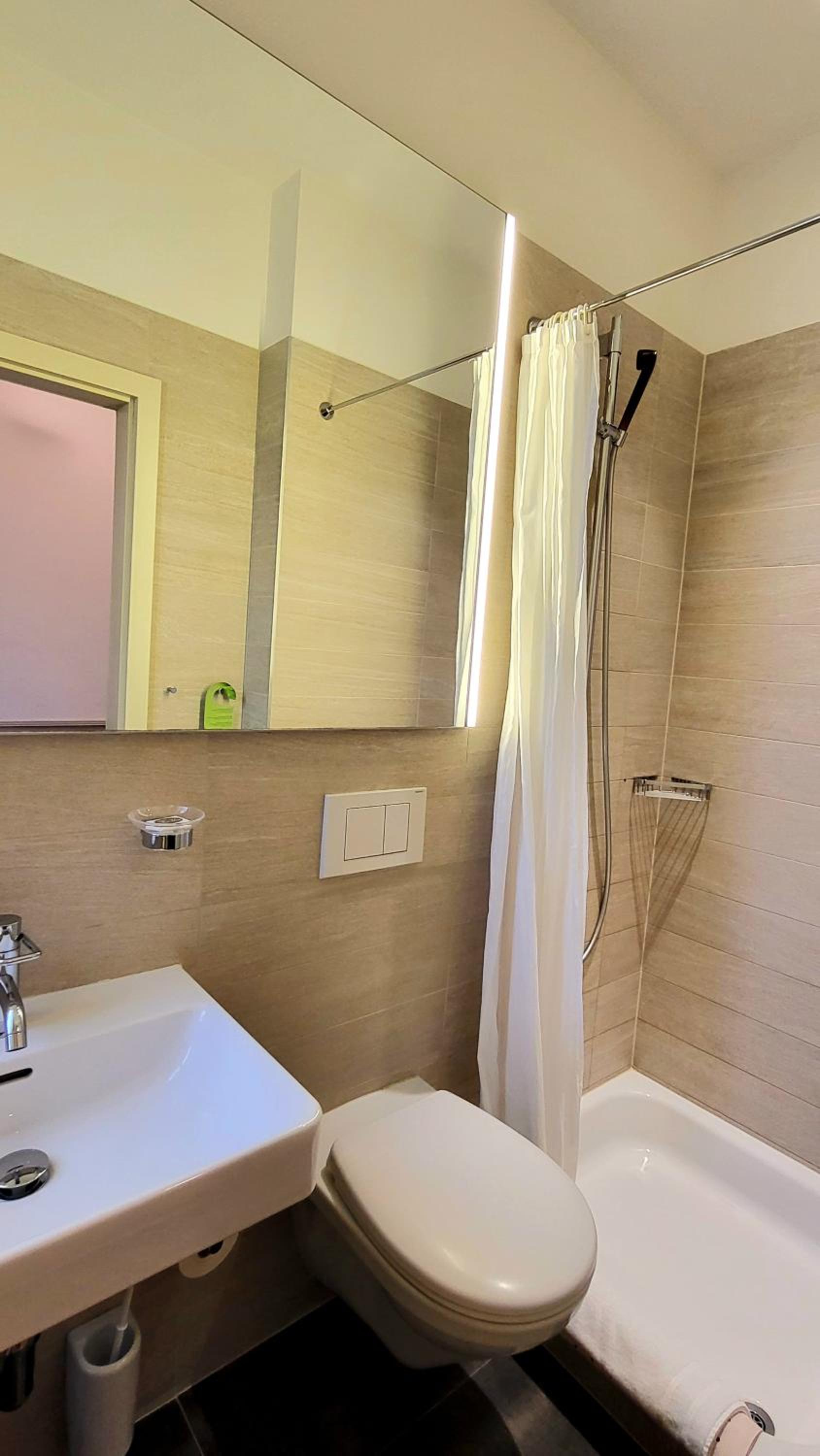 Modern Single Room photo 3