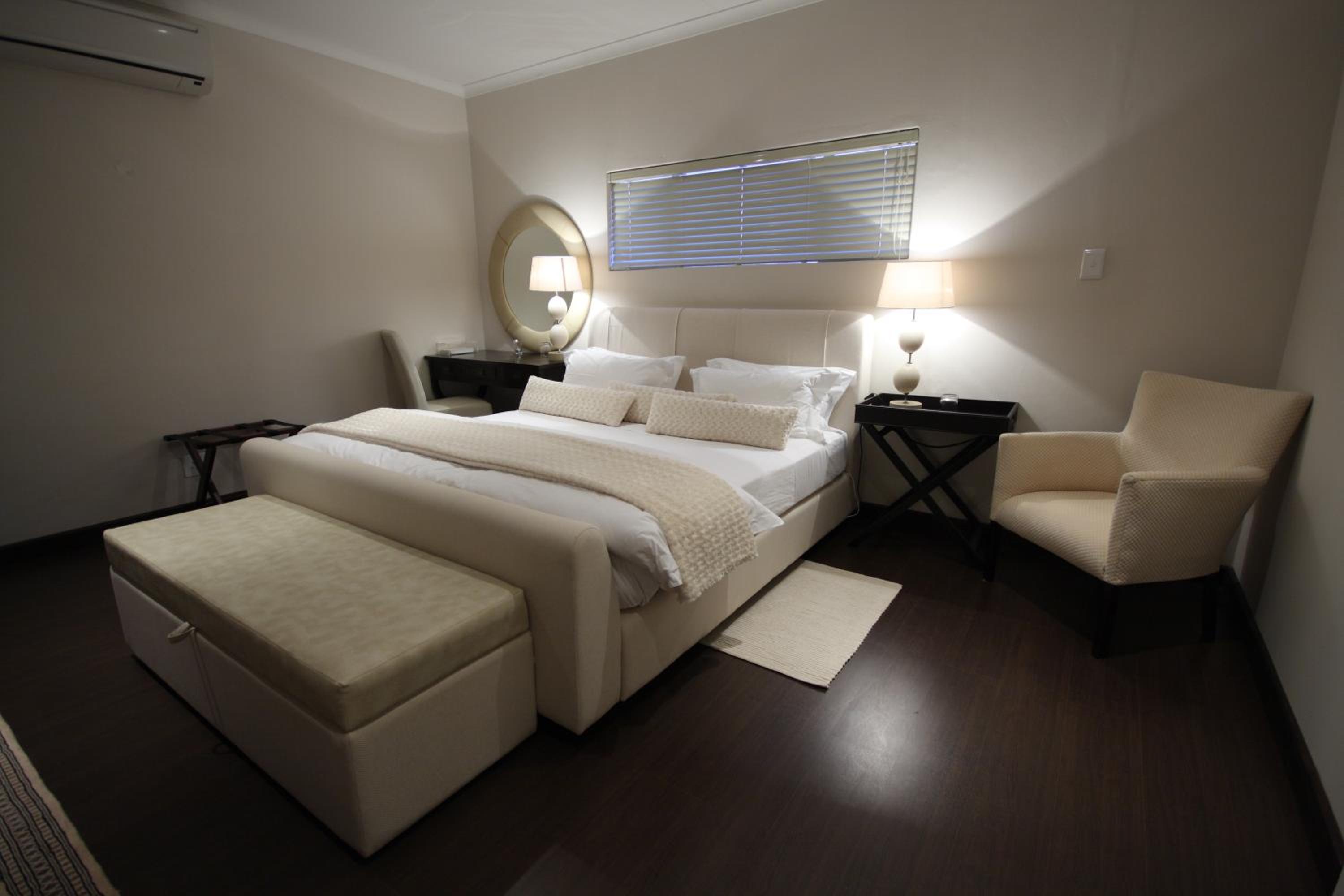 Executive Suite photo 3