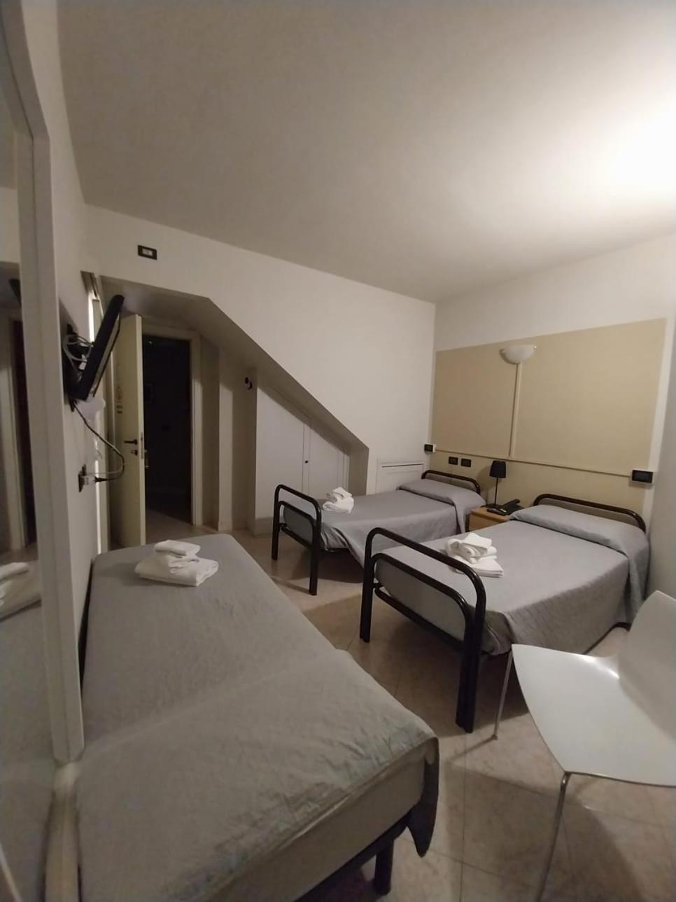 Triple Room with Bathroom photo 3