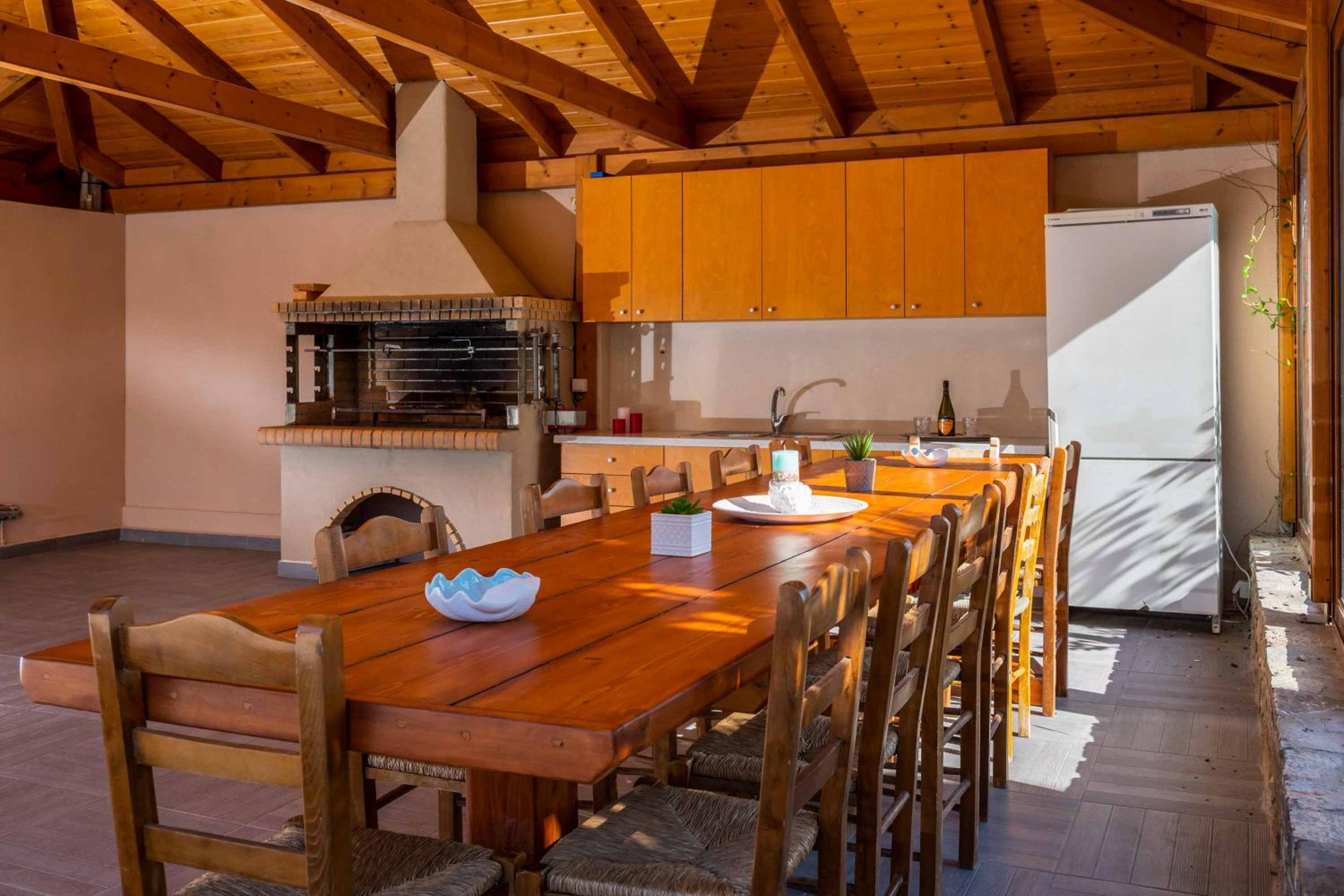 Five-Bedroom Villa photo 2