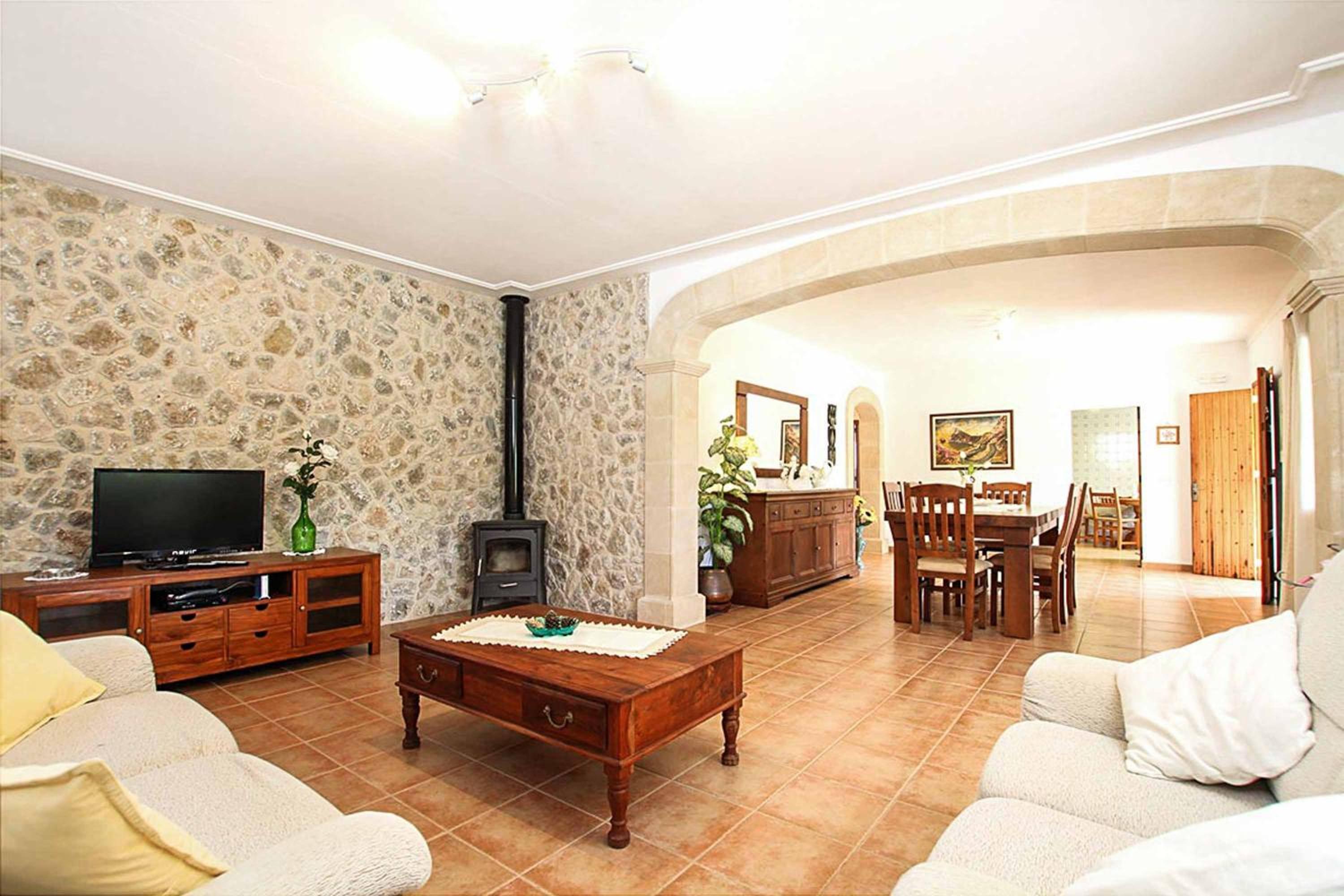 Villa de Tres Habitaciones