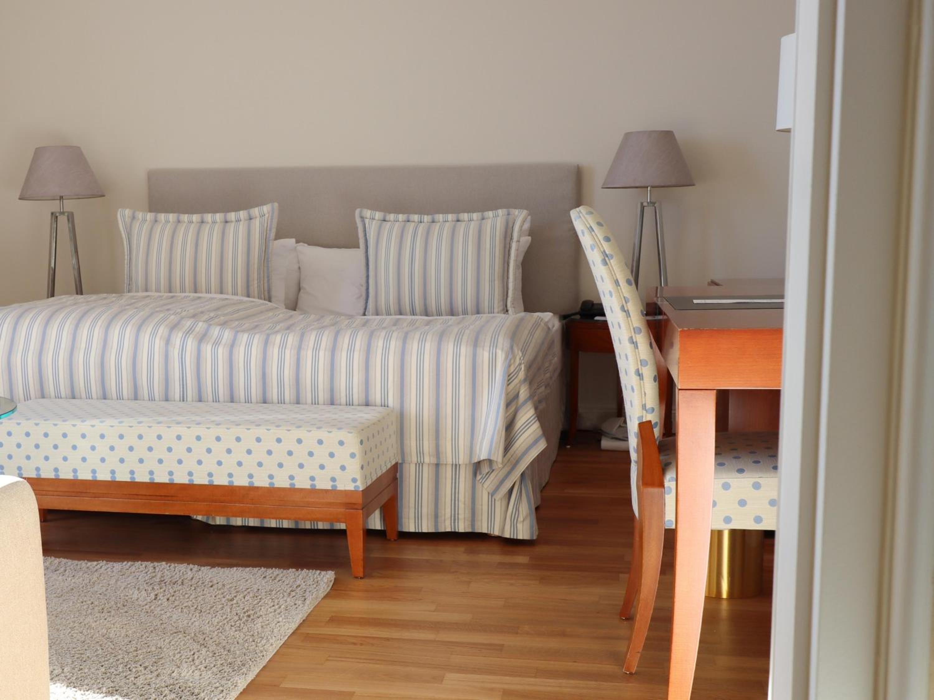 Double Room with lateral Sea View - Top Floor (No Pets Allowed) - Photo 2