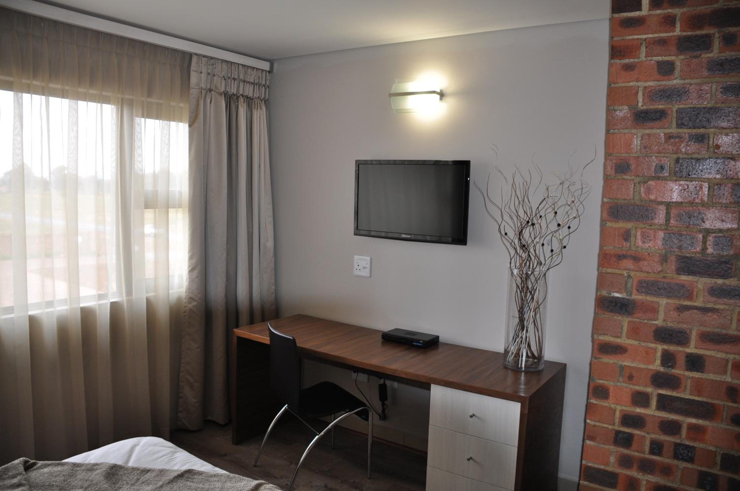 Large Double Room photo 1