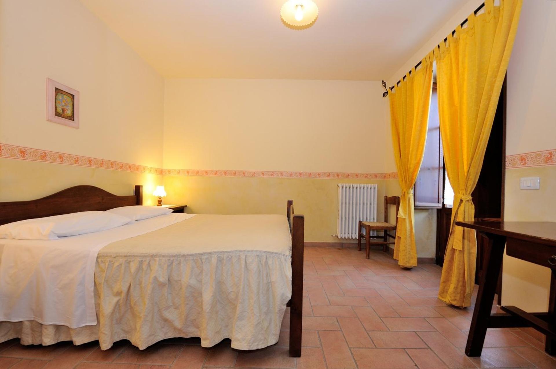 Two-Bedroom Apartment - Photo 3
