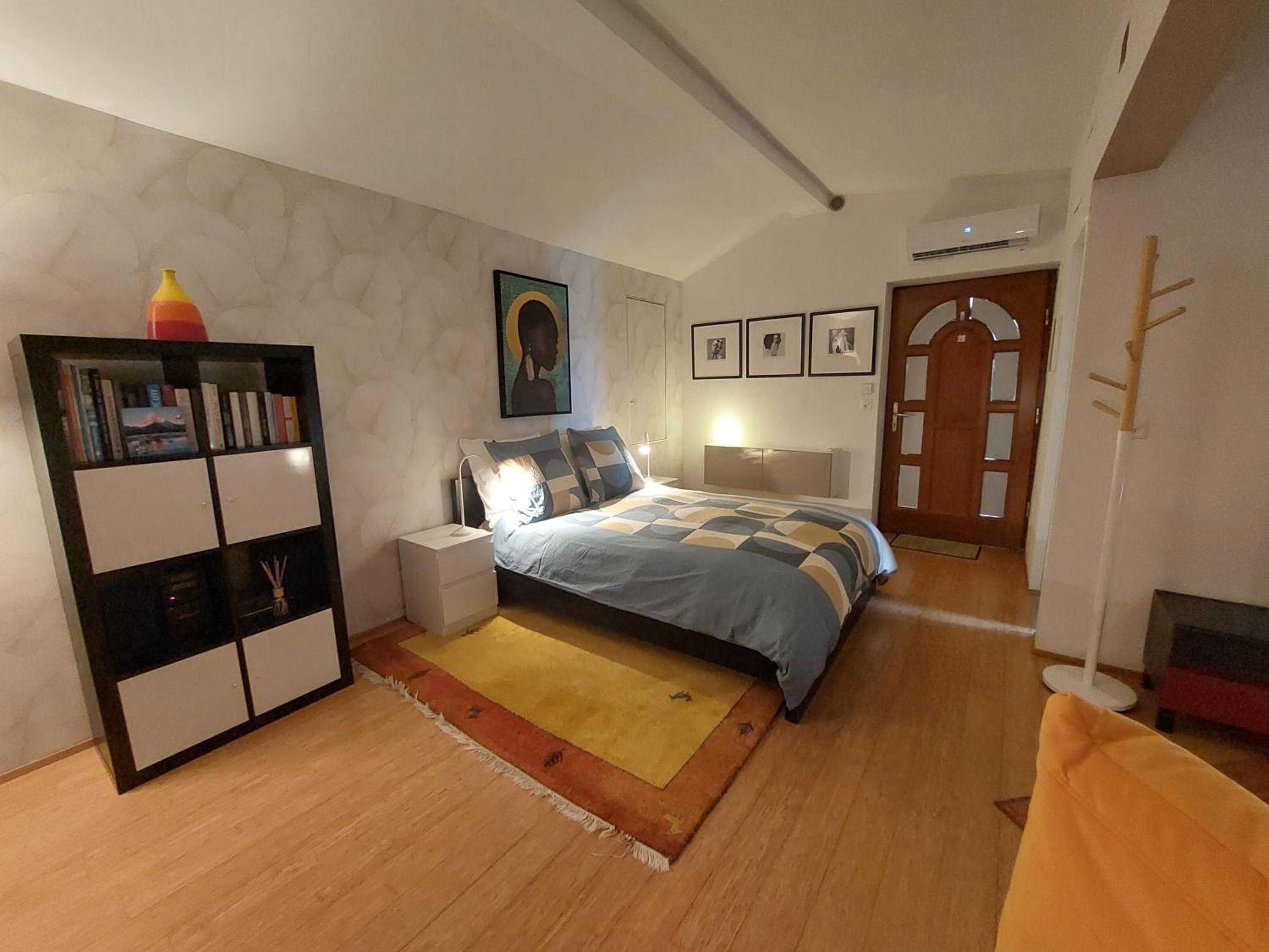 Studio Apartment with Terrace and Lake View photo 3