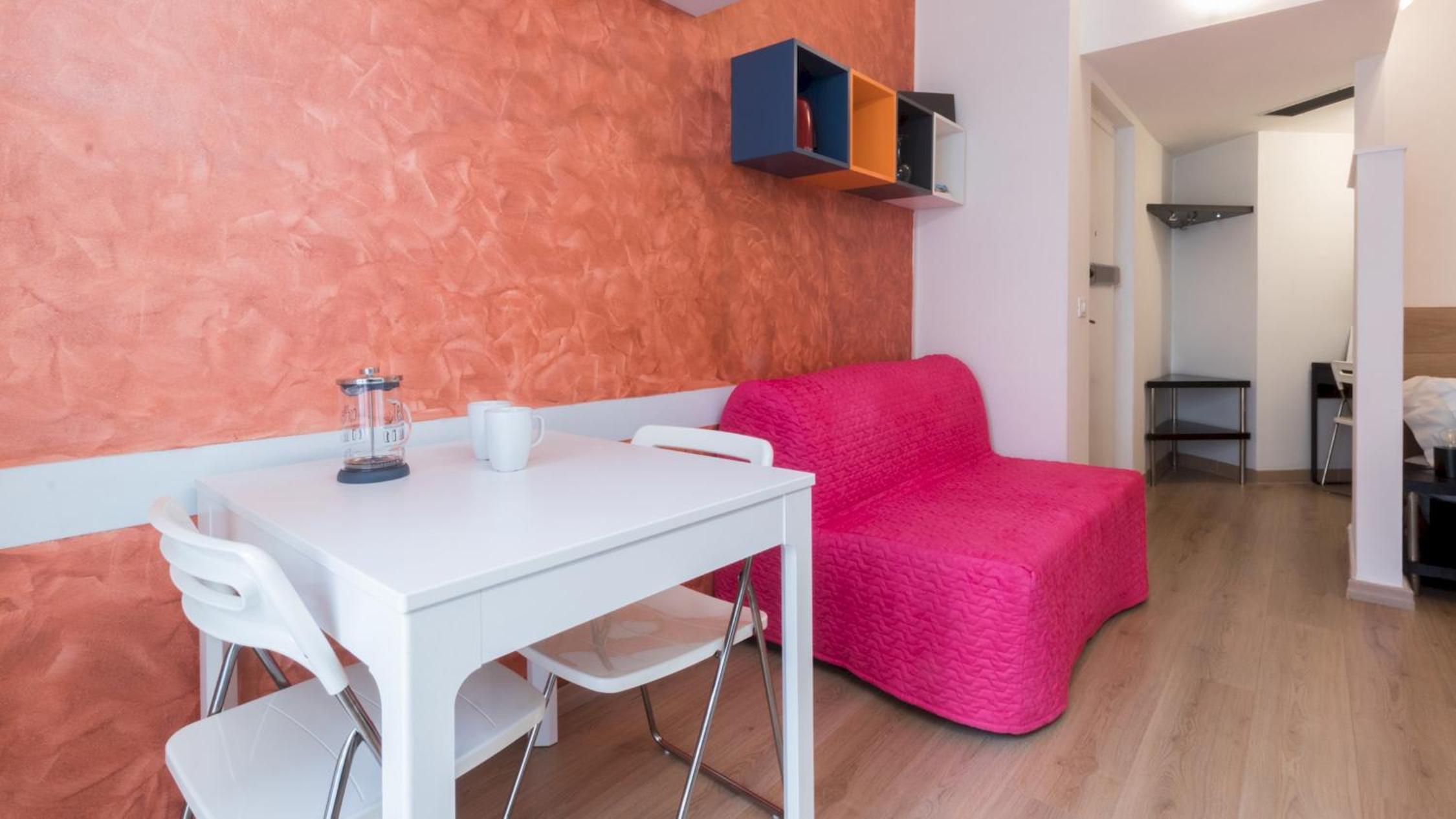 Studio Apartment