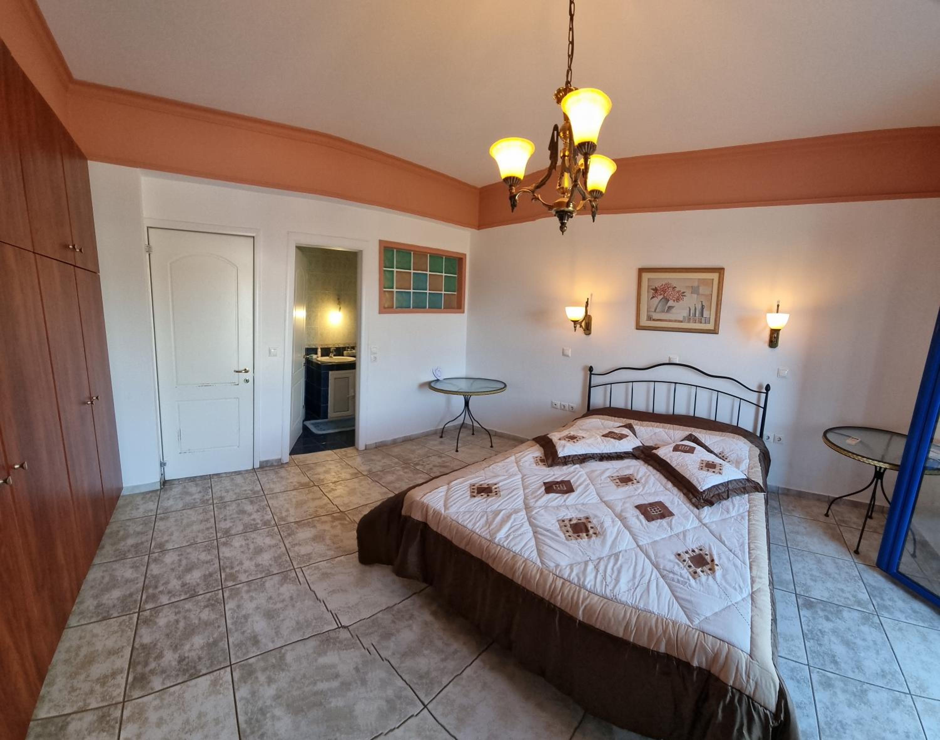 Three-Bedroom House photo 1