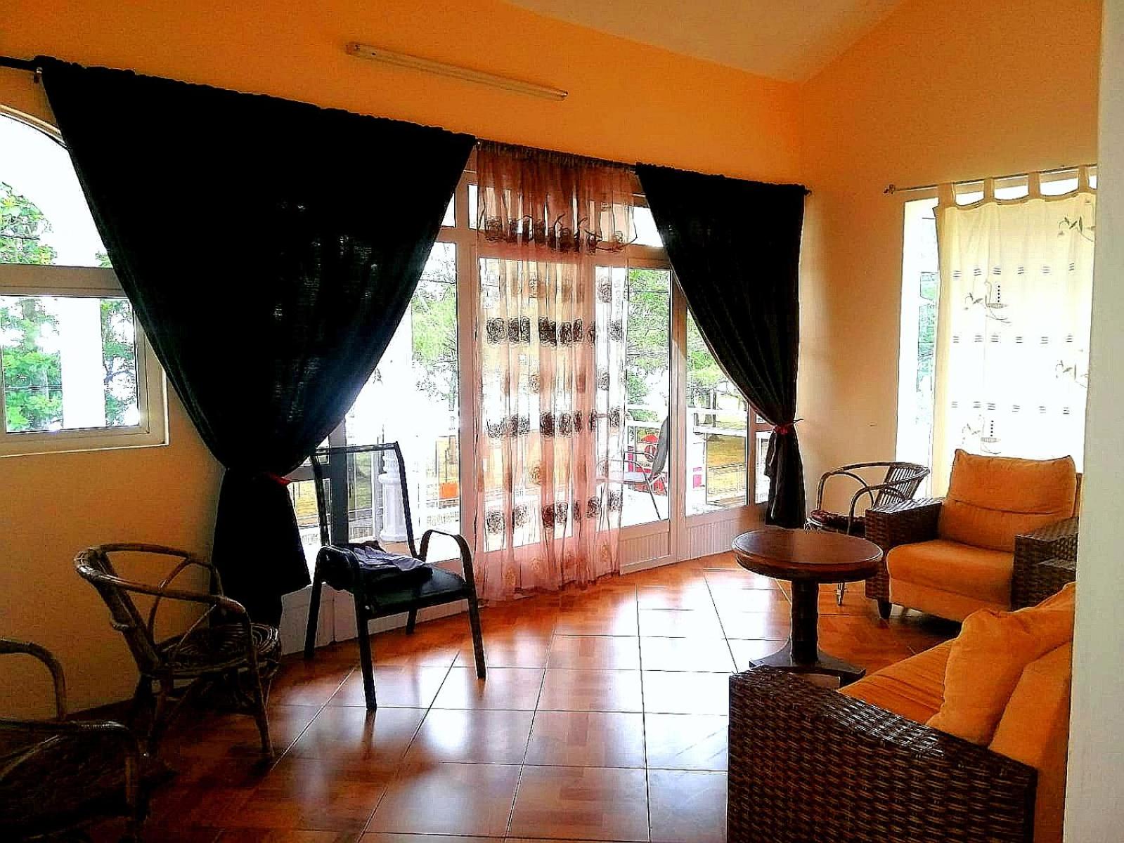 Apartment with Balcony photo 2