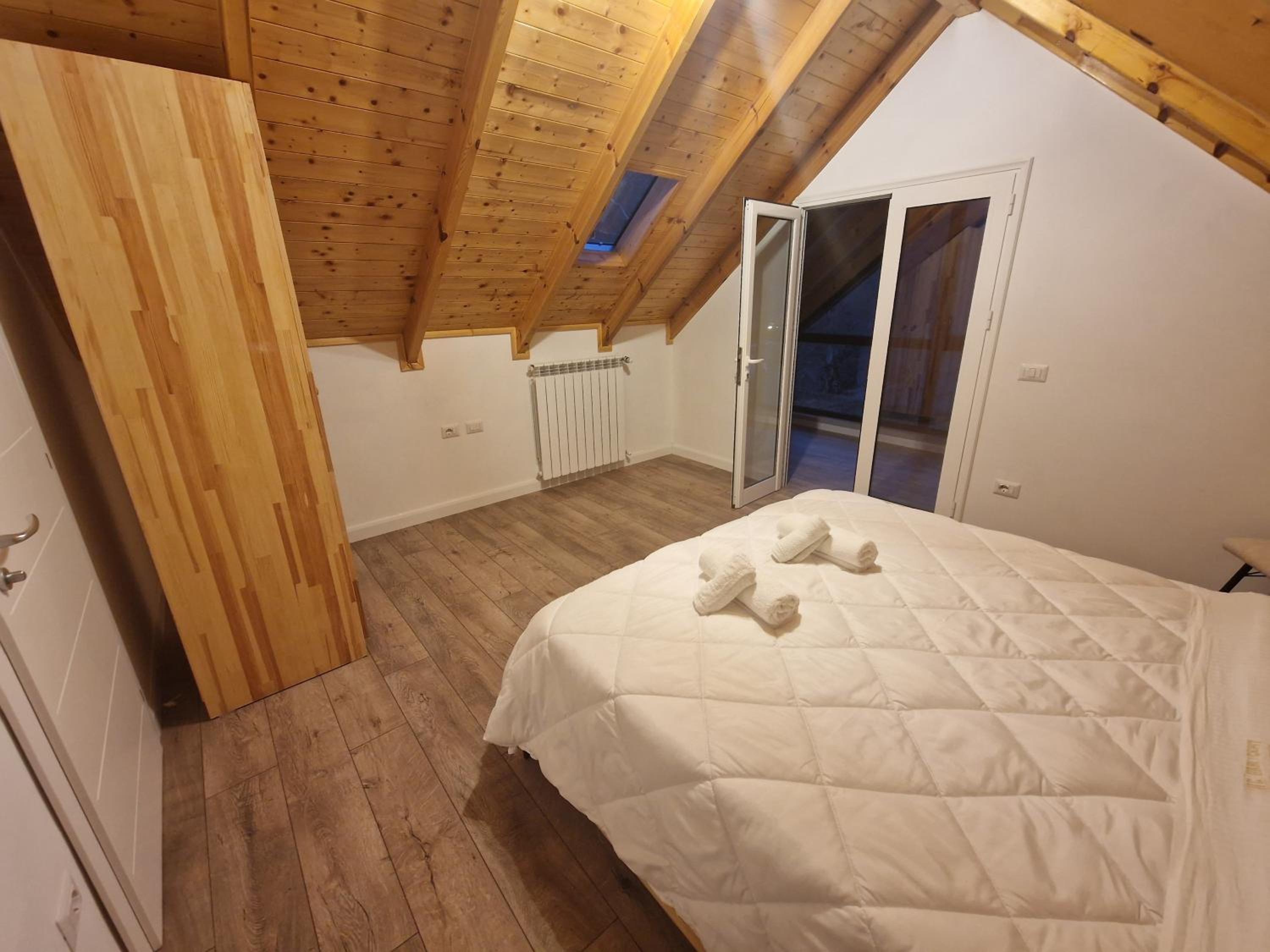 Classic Quadruple Room