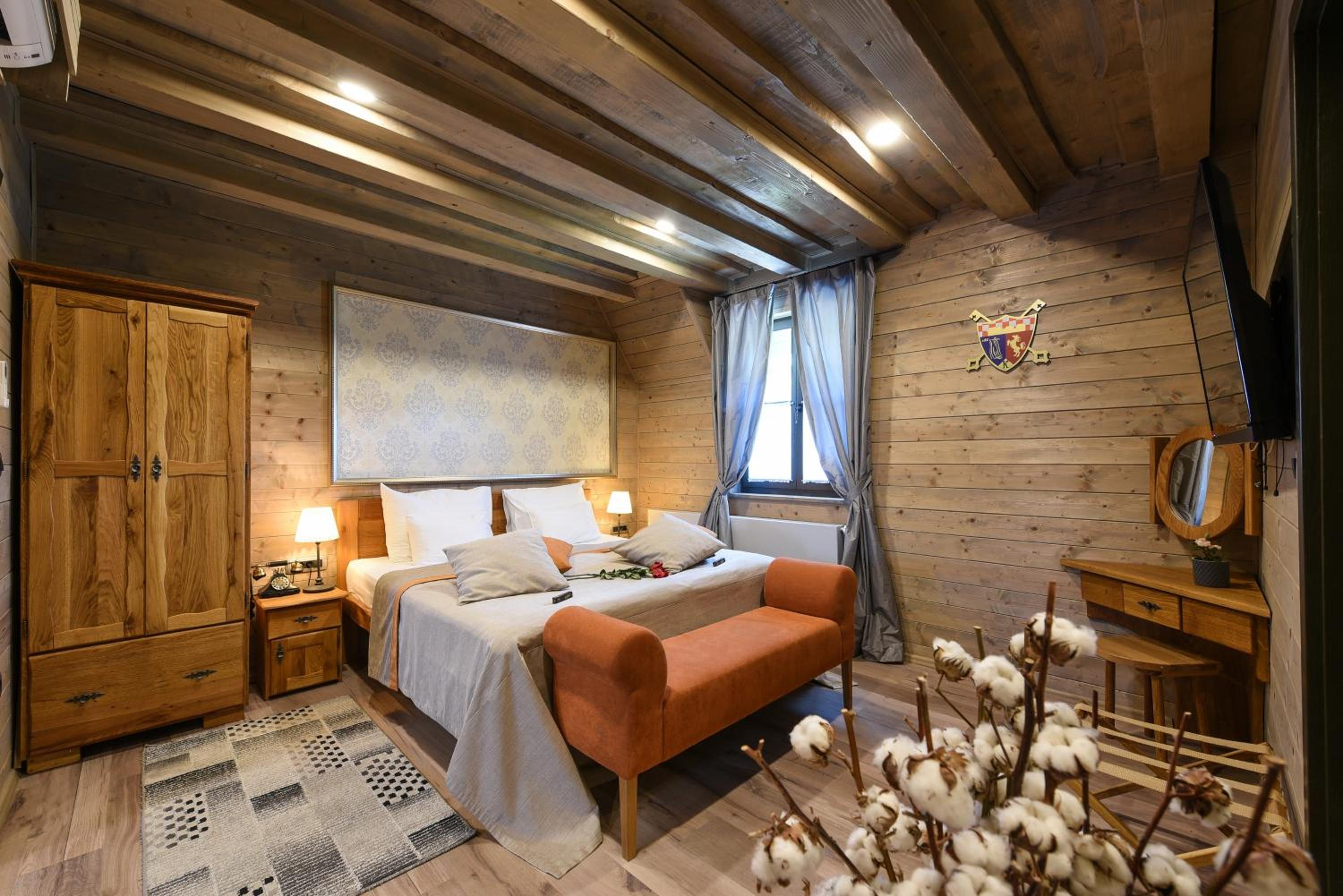 Two-Bedroom Suite - Photo 1