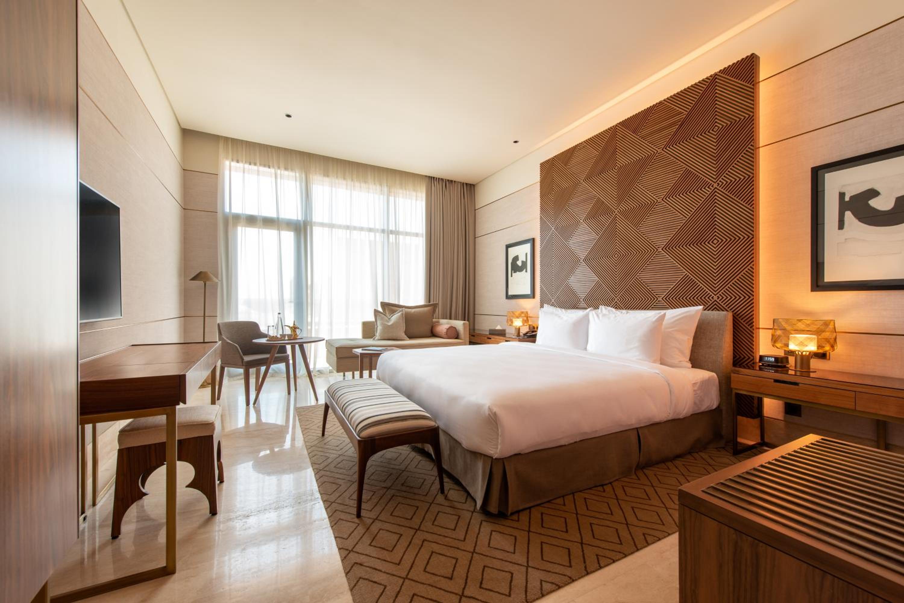 Deluxe King Room - Photo 1
