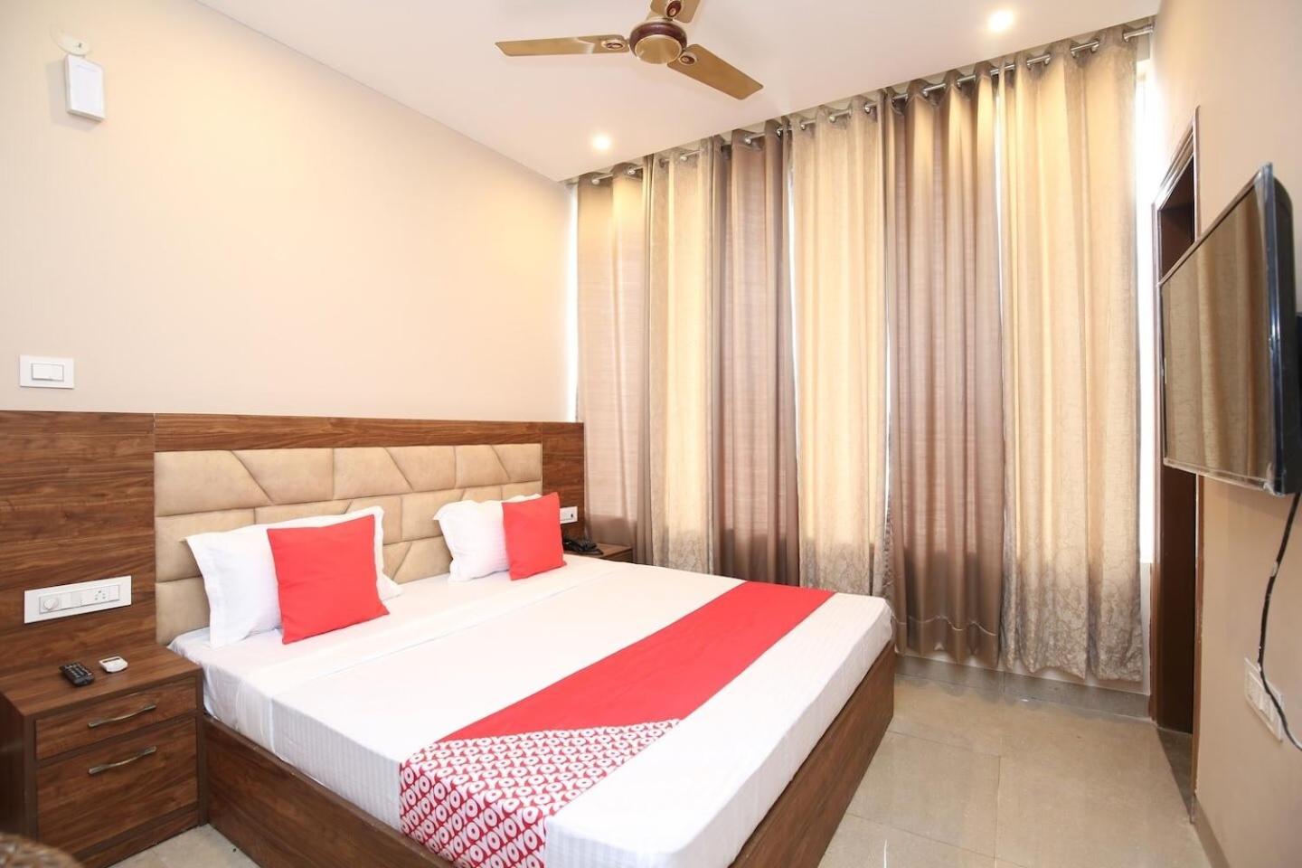 Deluxe Room - Photo 1