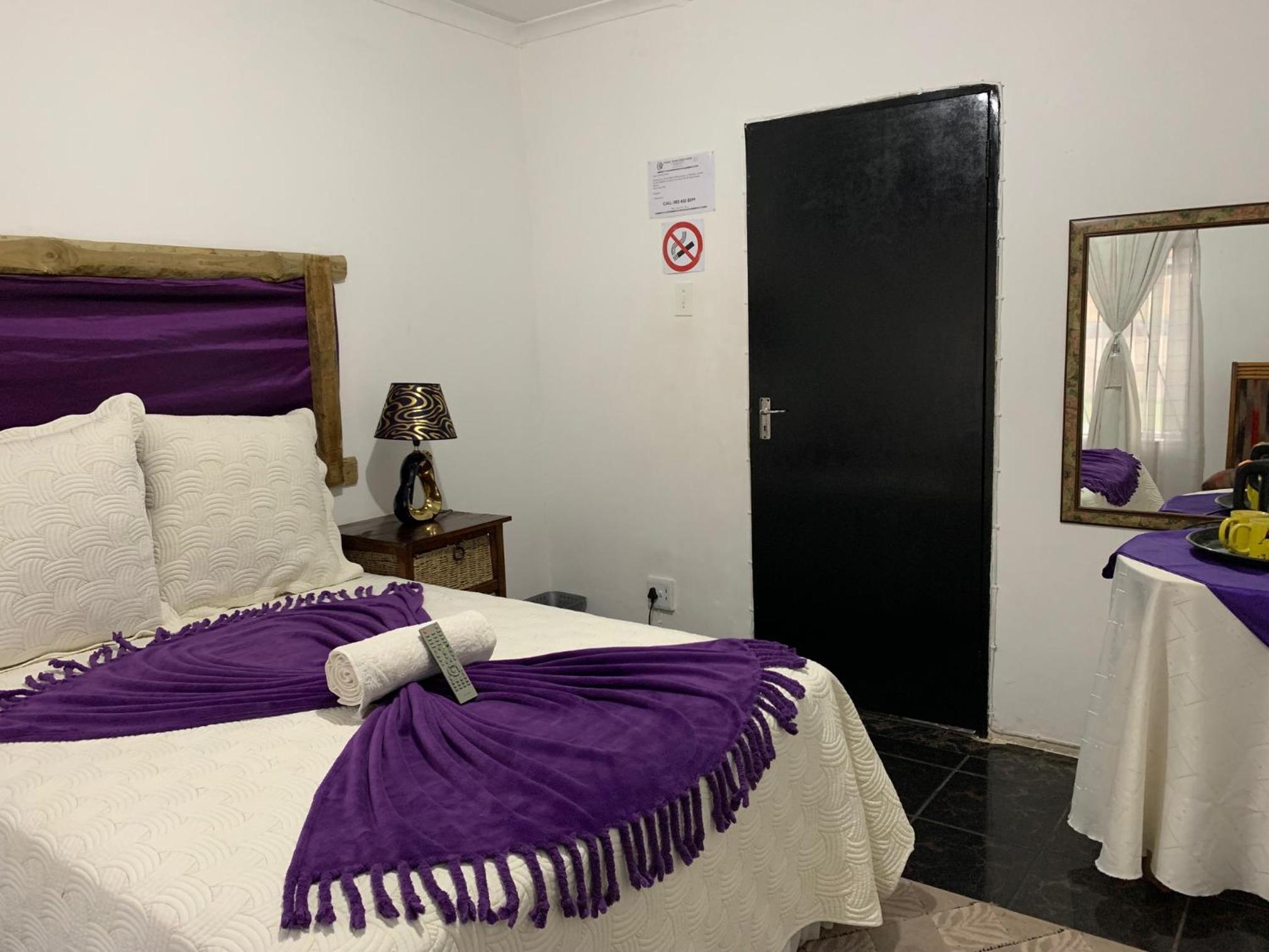 Budget Double Room - Photo 3