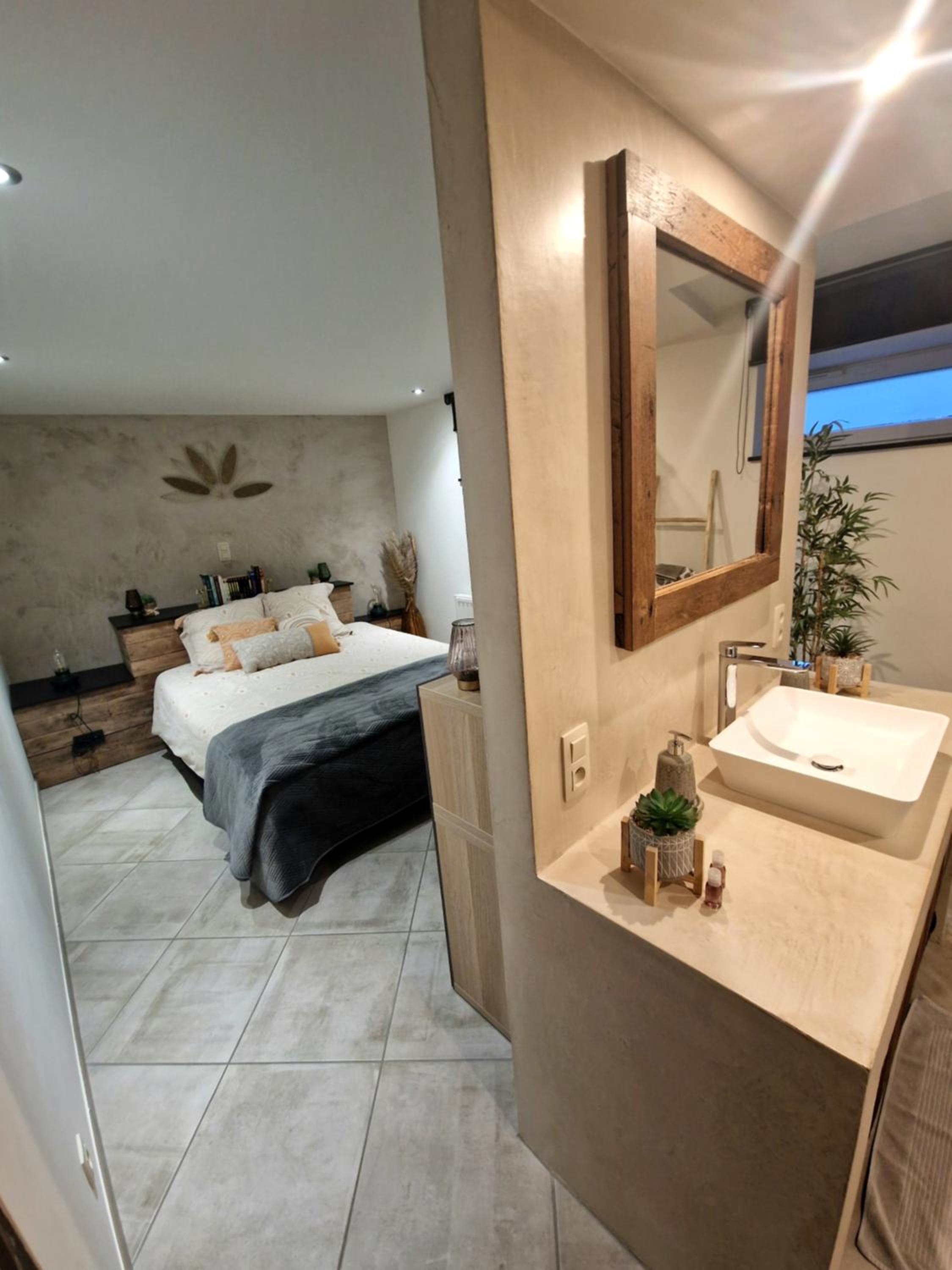 Double Room with Private Bathroom photo 1