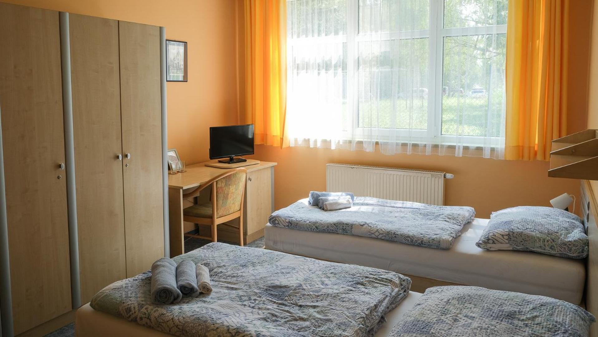 Double or Twin Room - Disability Access photo 1