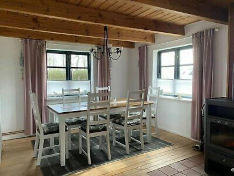 Three-Bedroom House photo 2