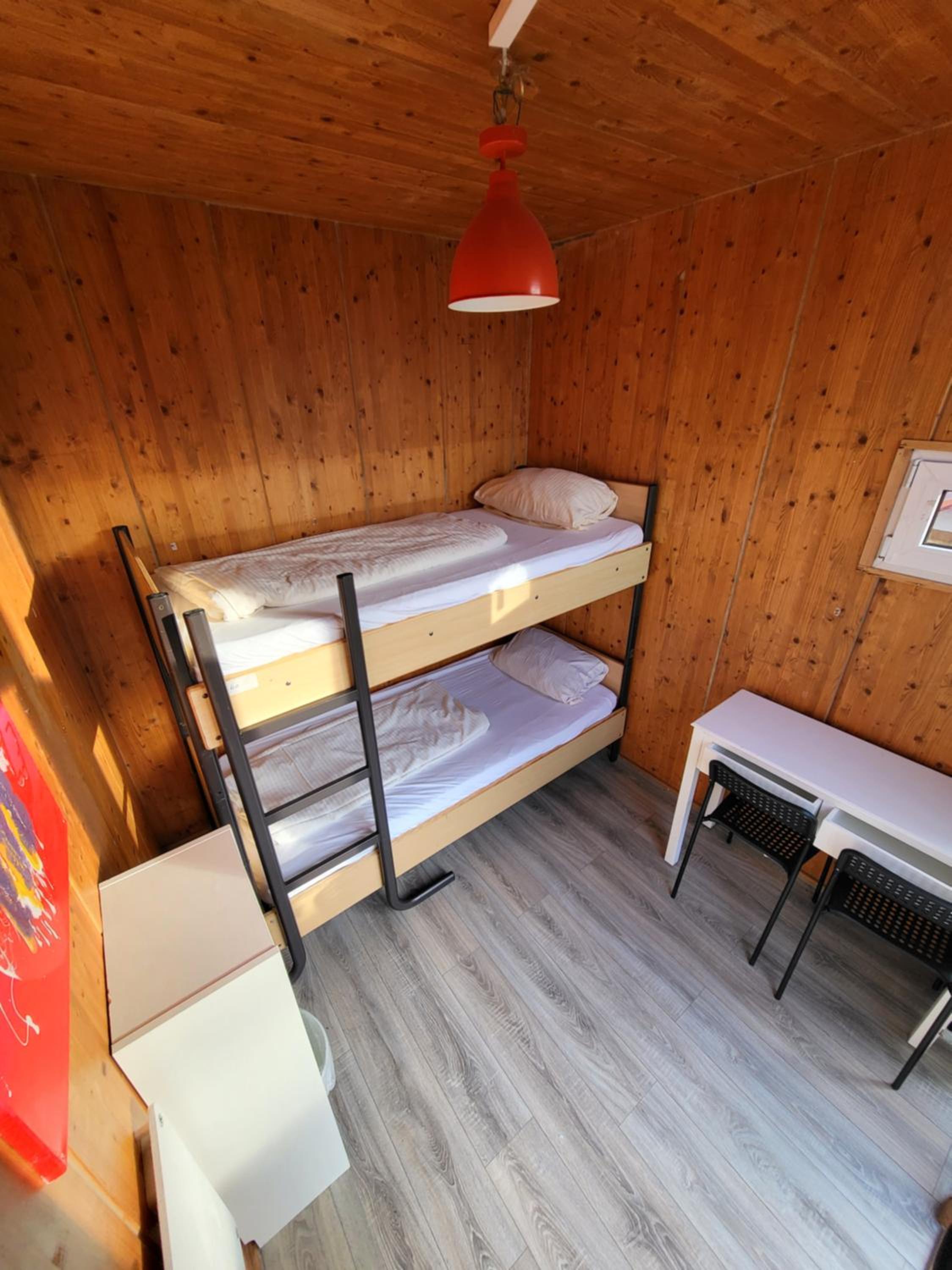 Twin Room with Shared Bathroom photo 2