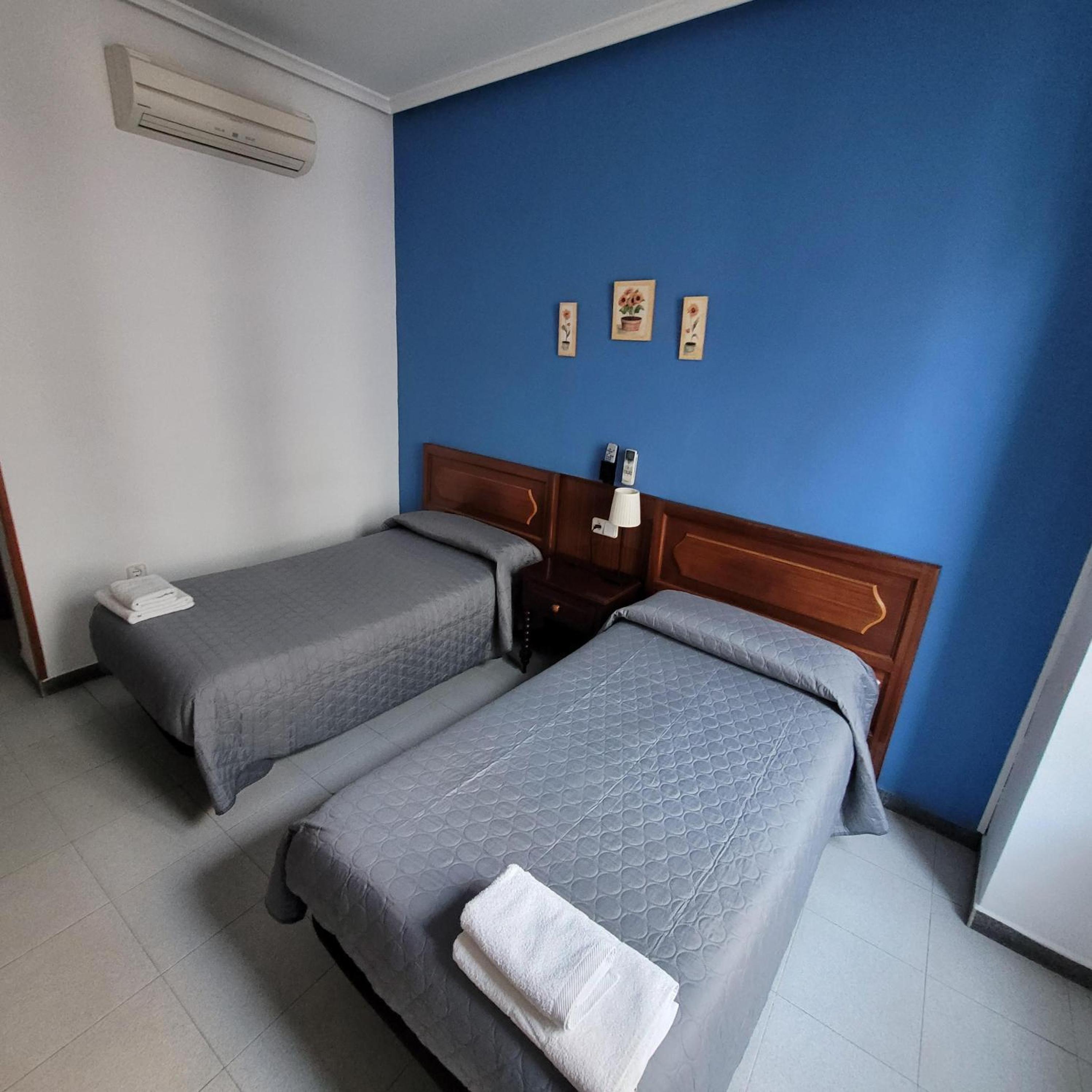 Double or Twin Room - Photo 1