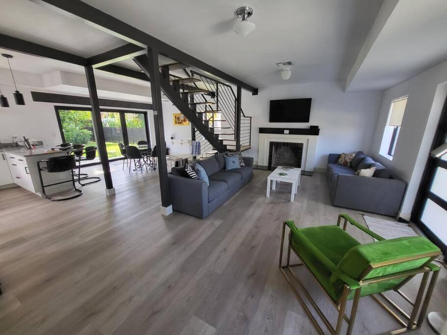 Three-Bedroom House photo 1