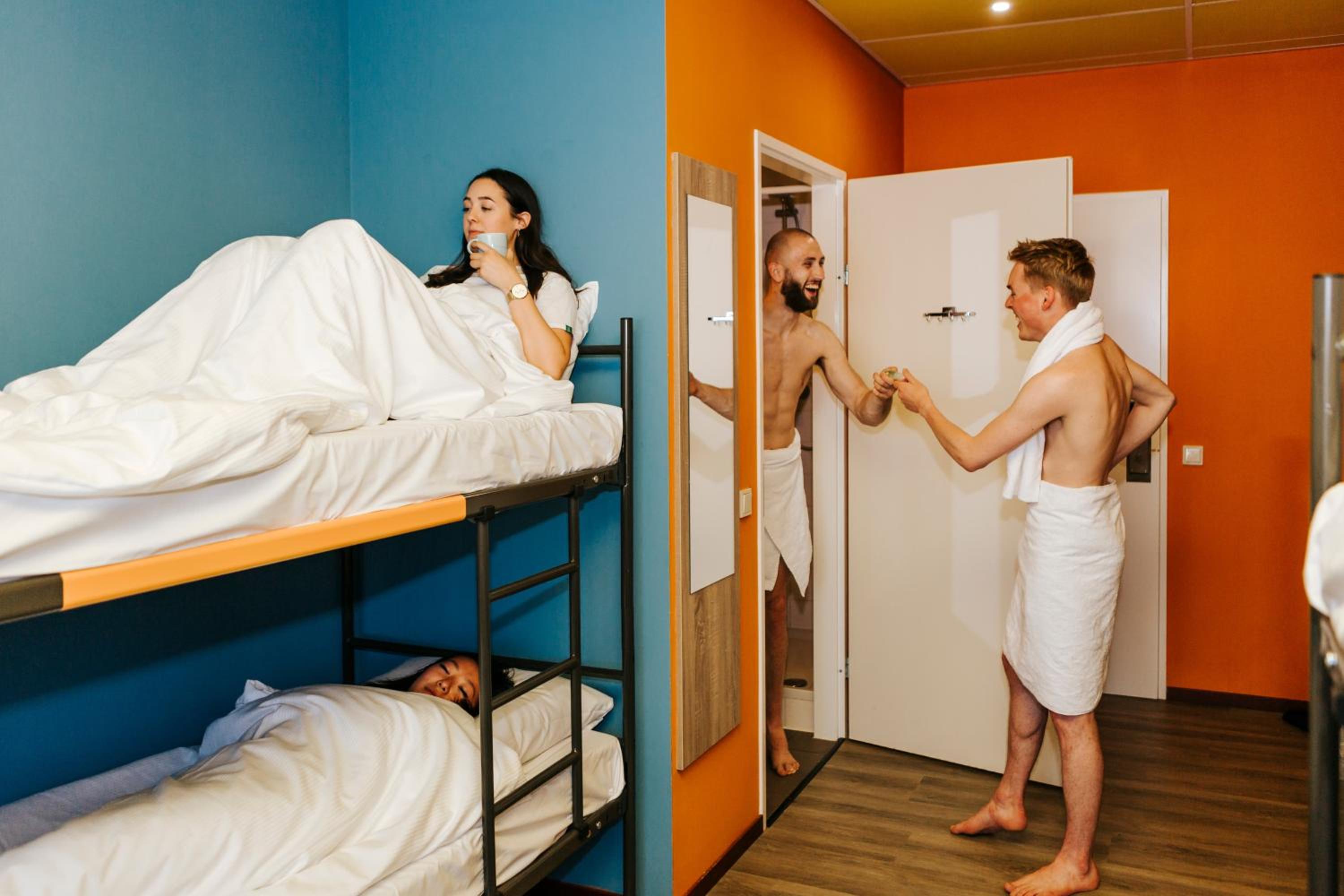 Bed In 6-Bed Mixed Dormitory Room - 18-35 Years Old Only