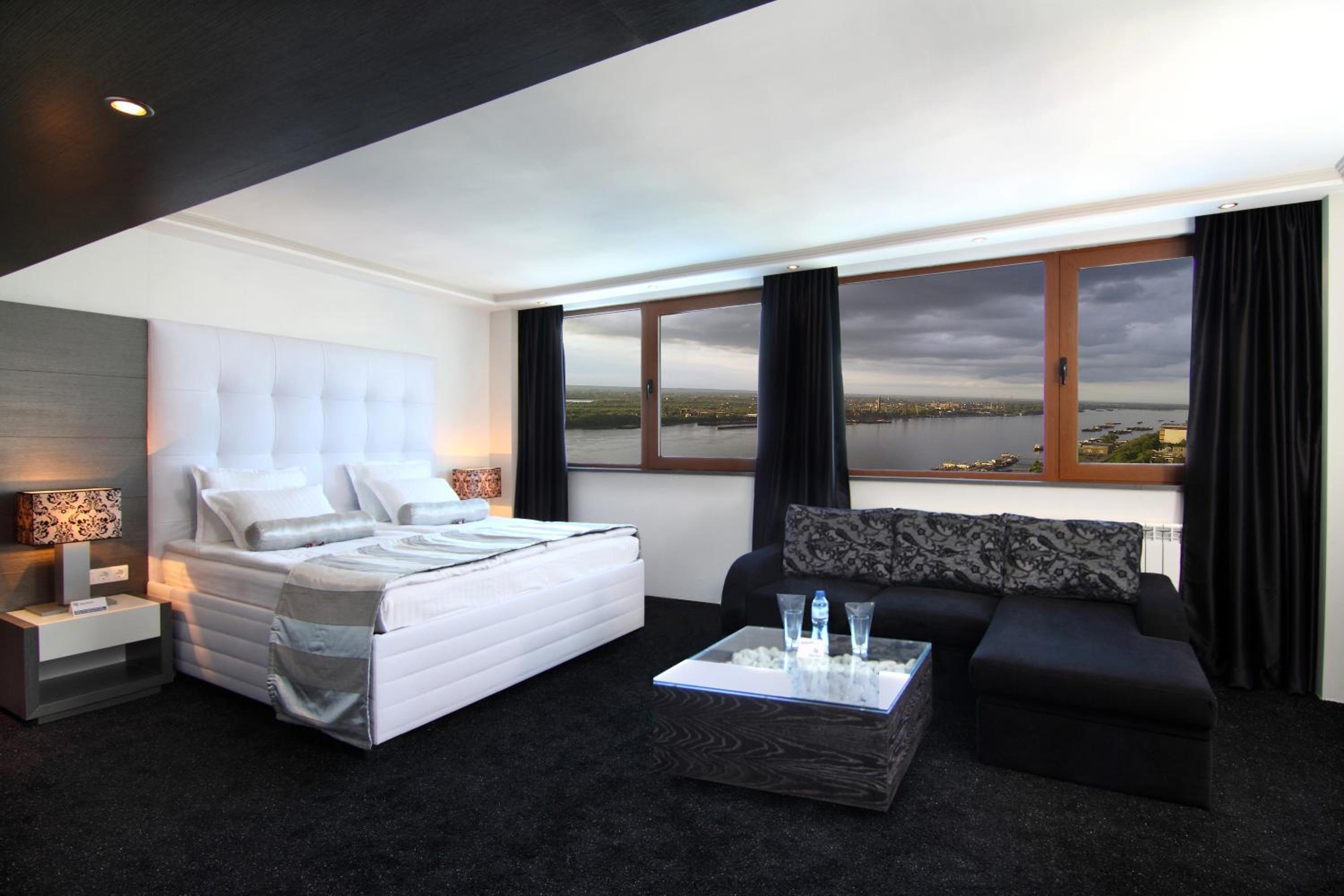 Executive Junior Suite with River View and Free Parking photo 1
