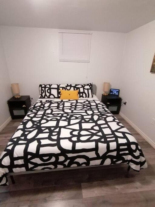 One-Bedroom Apartment photo 3