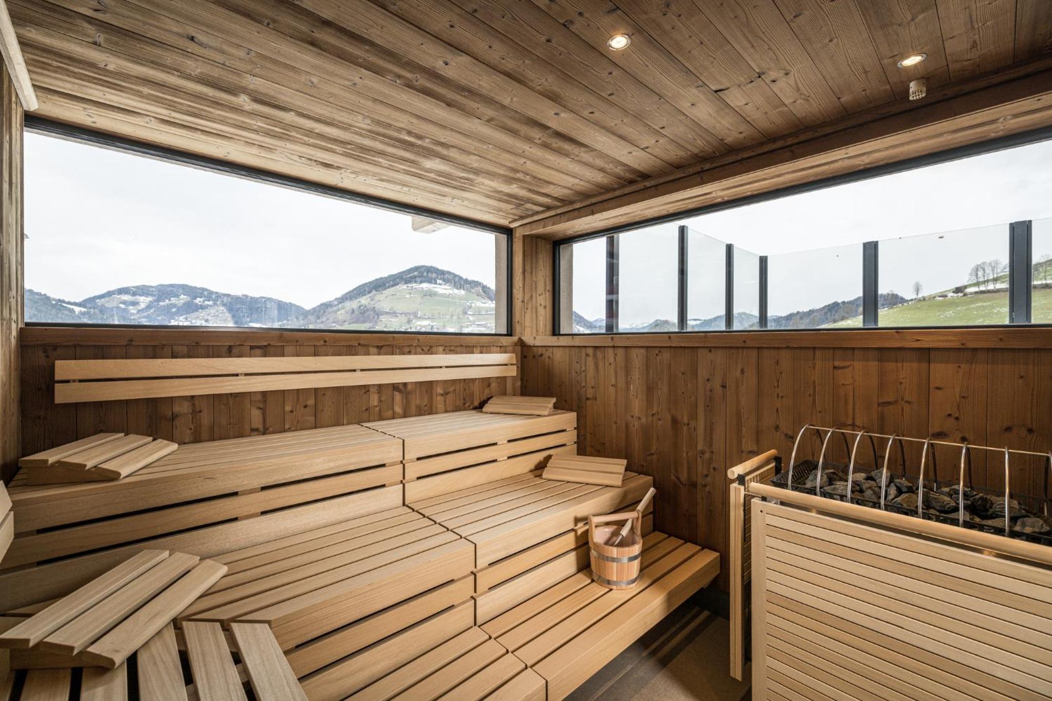 One-Bedroom Apartment with Balcony photo 3