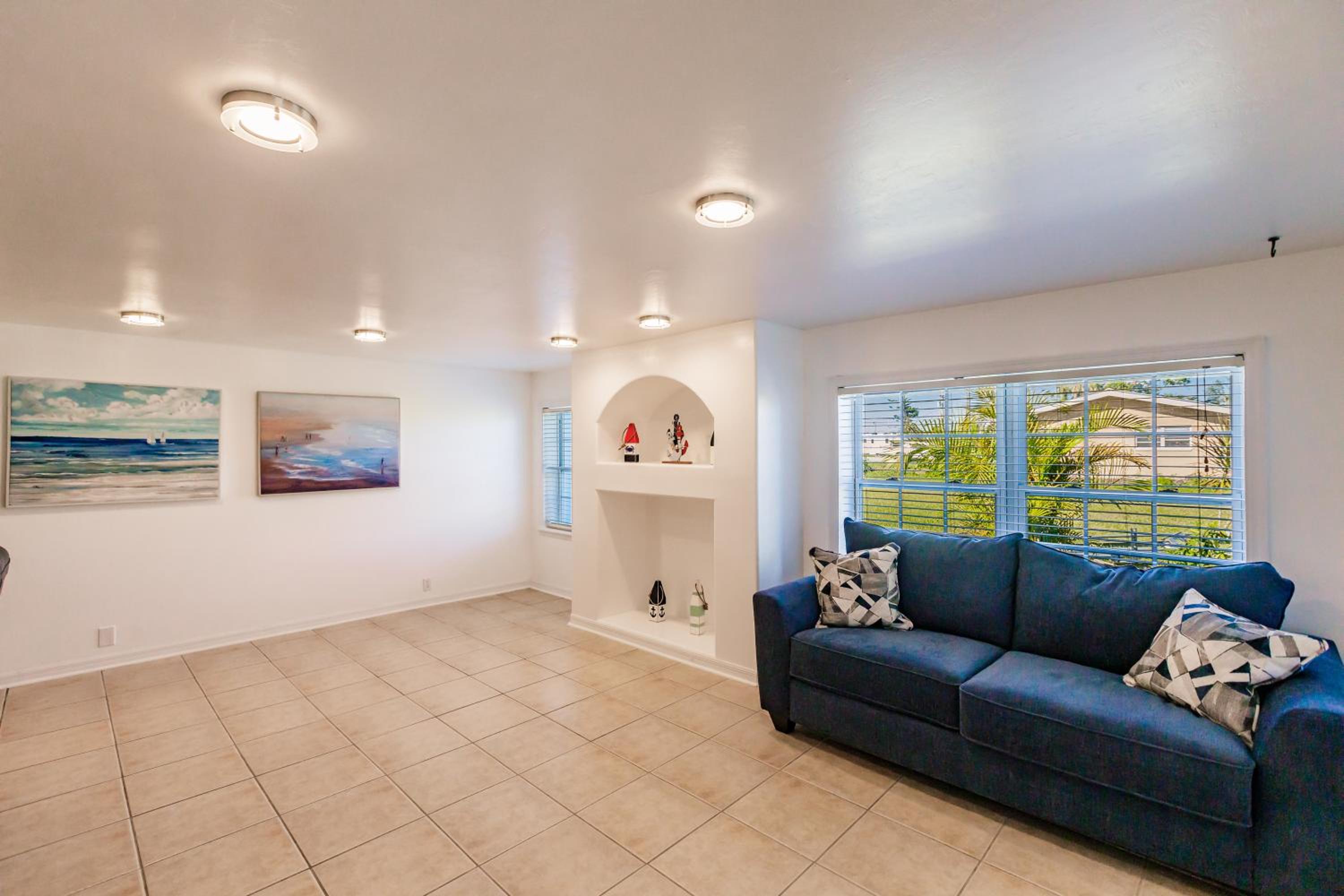Four-Bedroom House photo 2