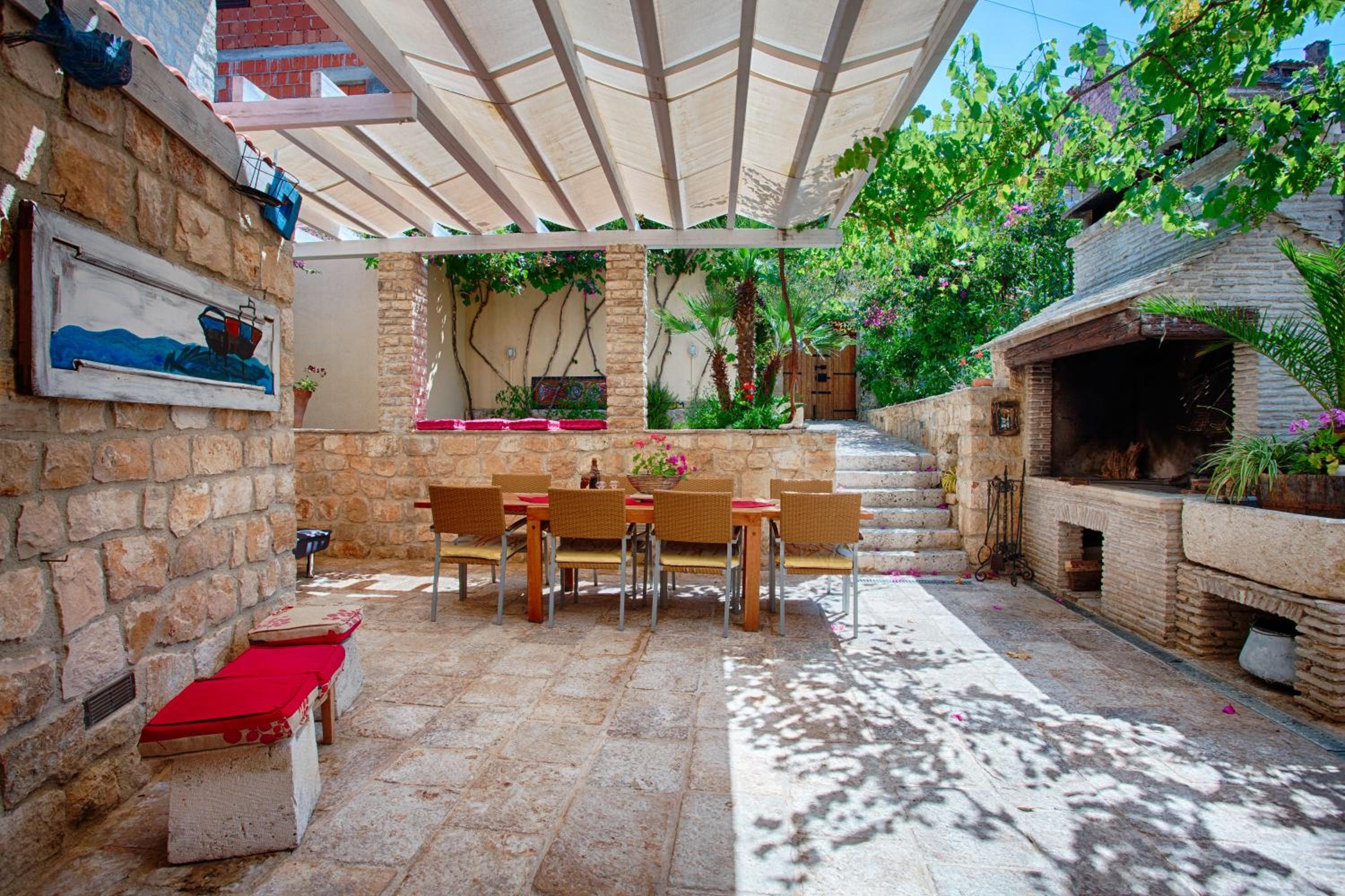 Villa - Beach Front - Photo 12
