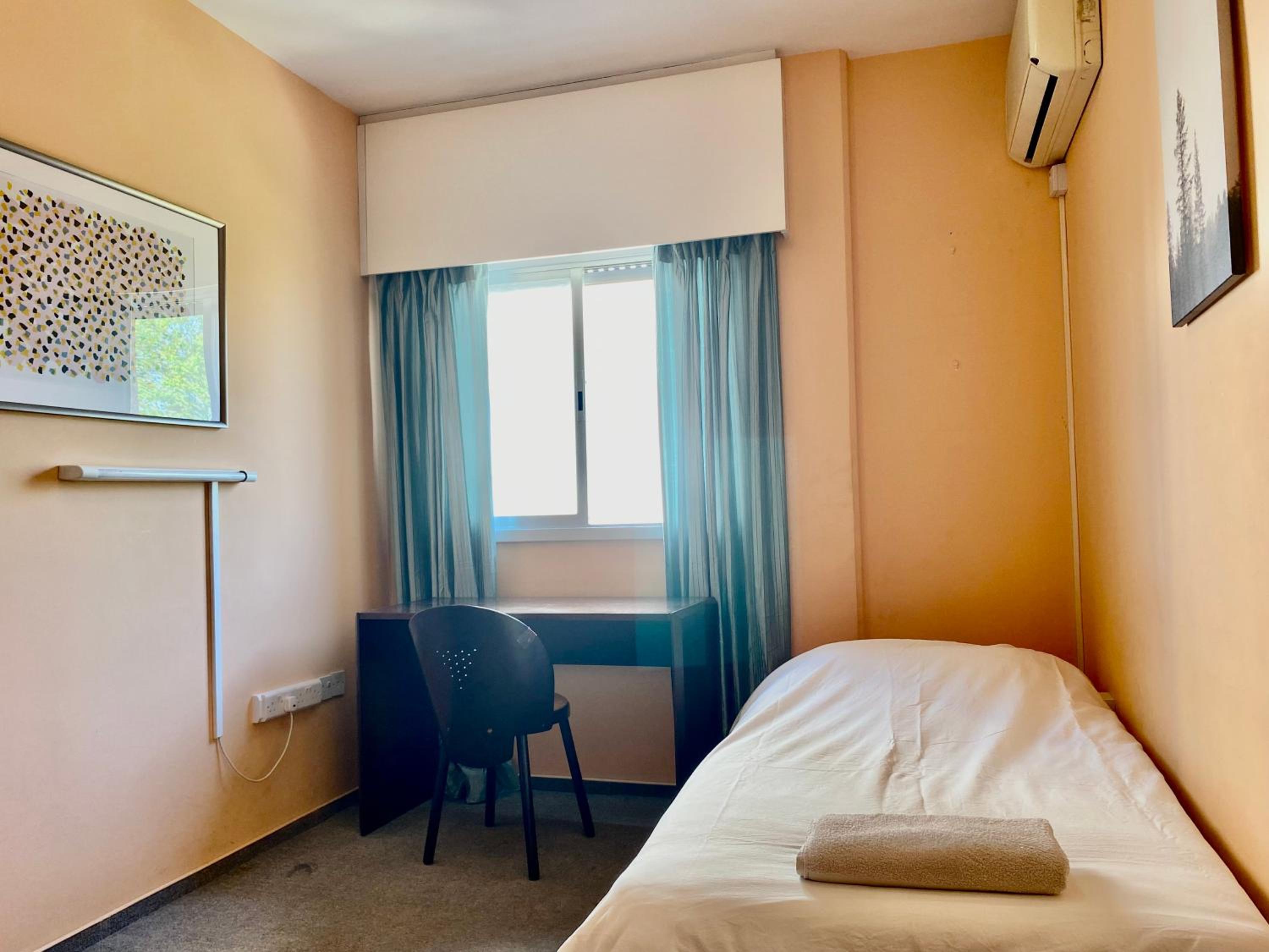 Single Room photo 2