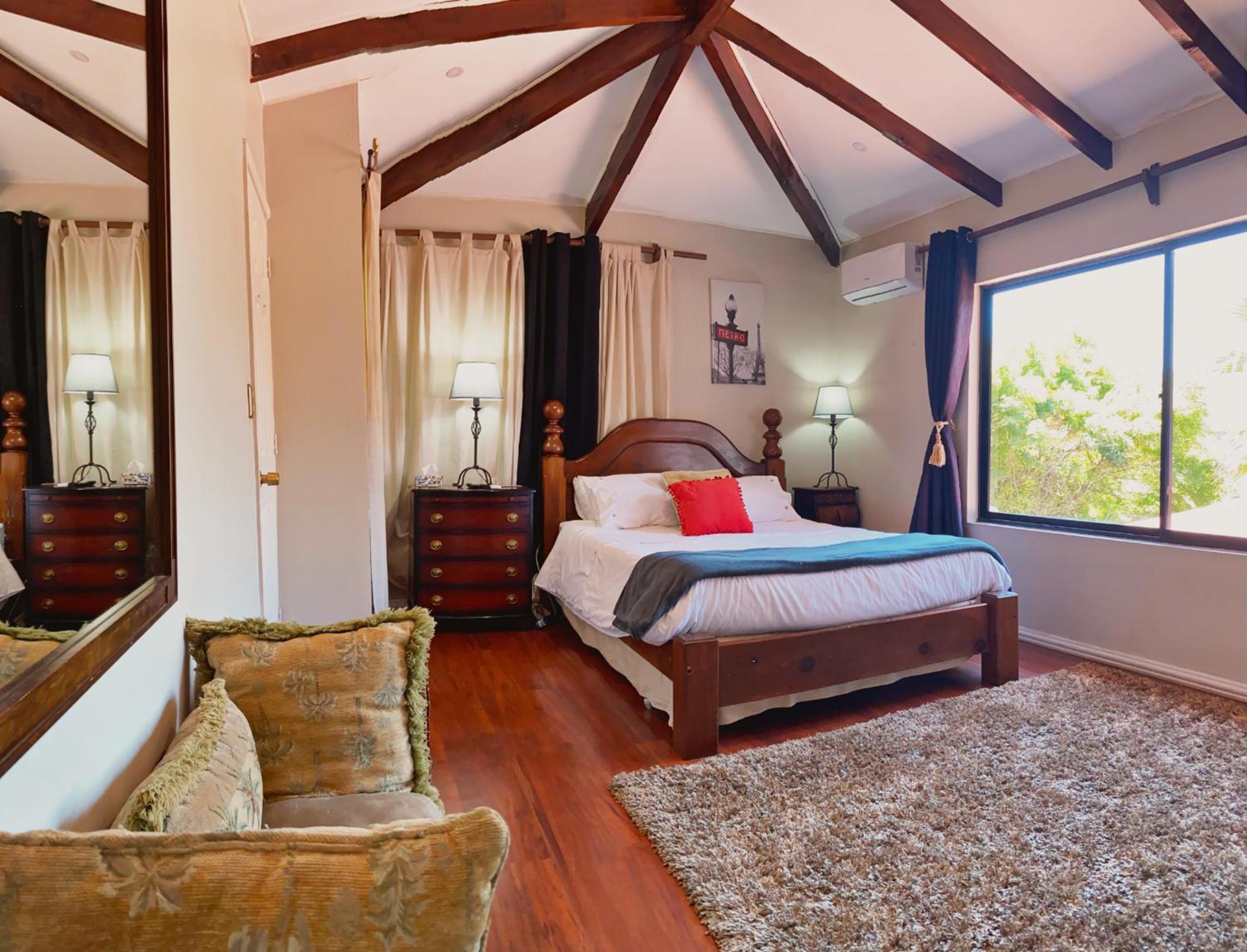 Double Room with Private Bathroom photo 1