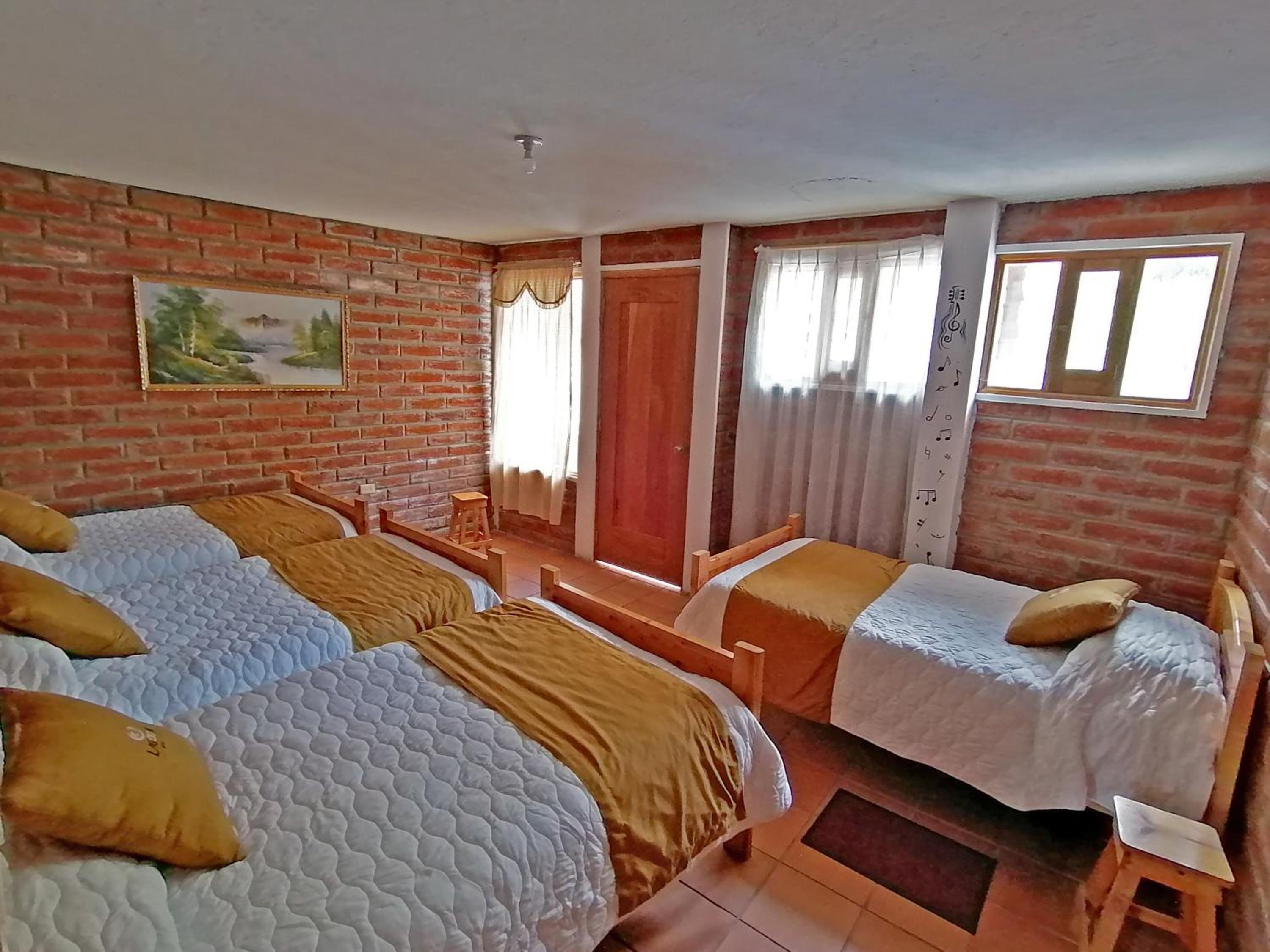 Quadruple Room with Shared Bathroom photo 1