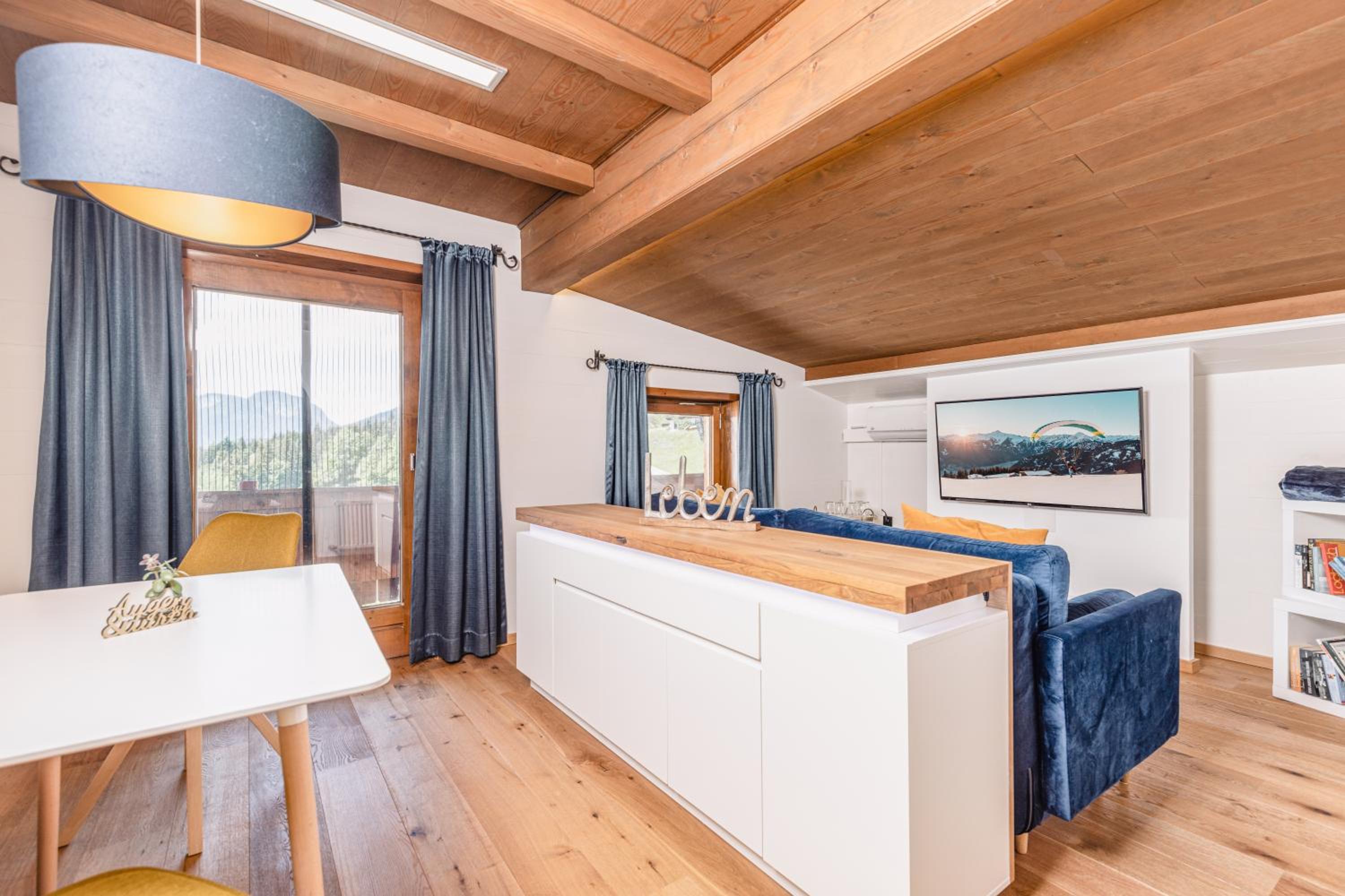 Studio With Sofa Bed