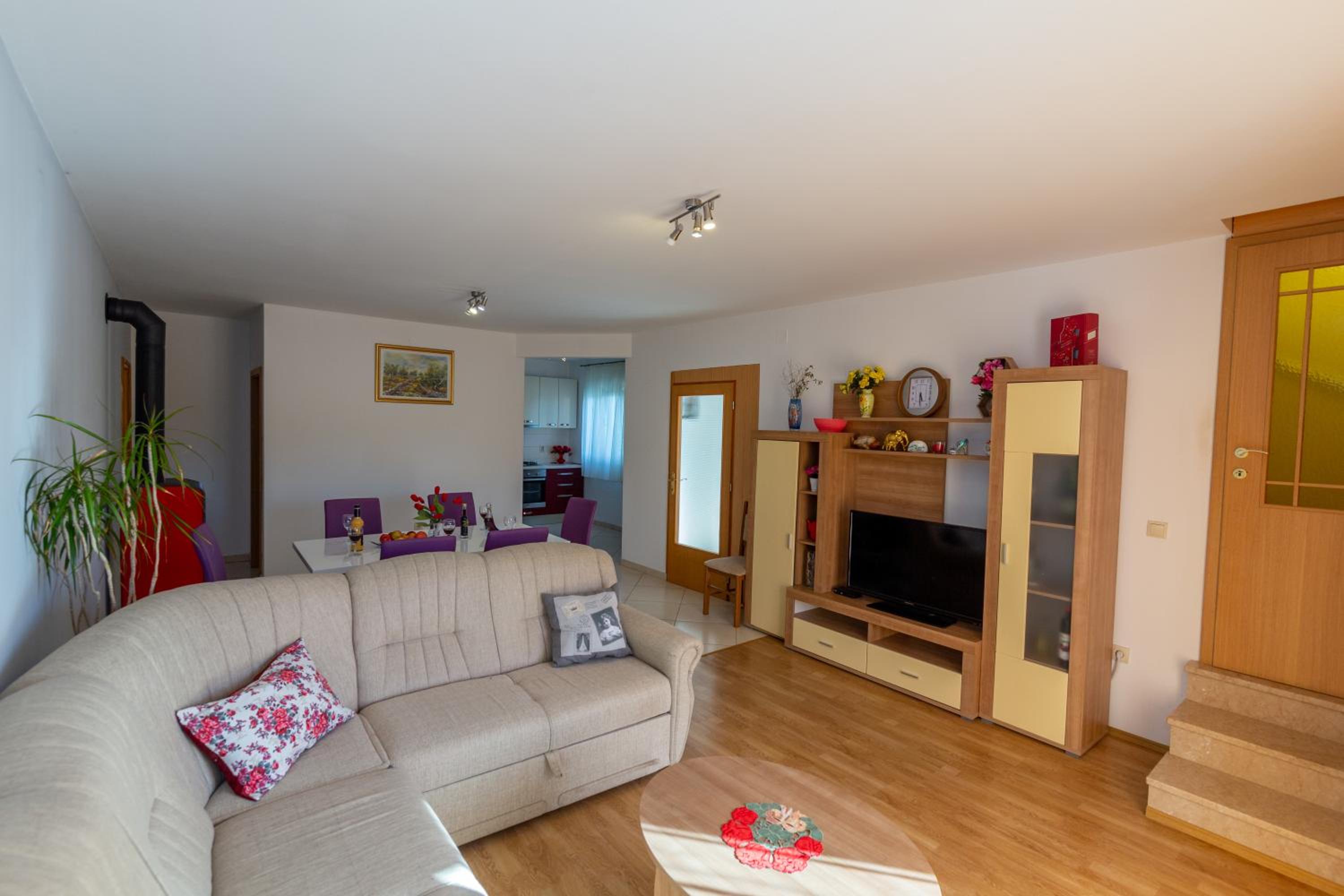 Villa photo 1