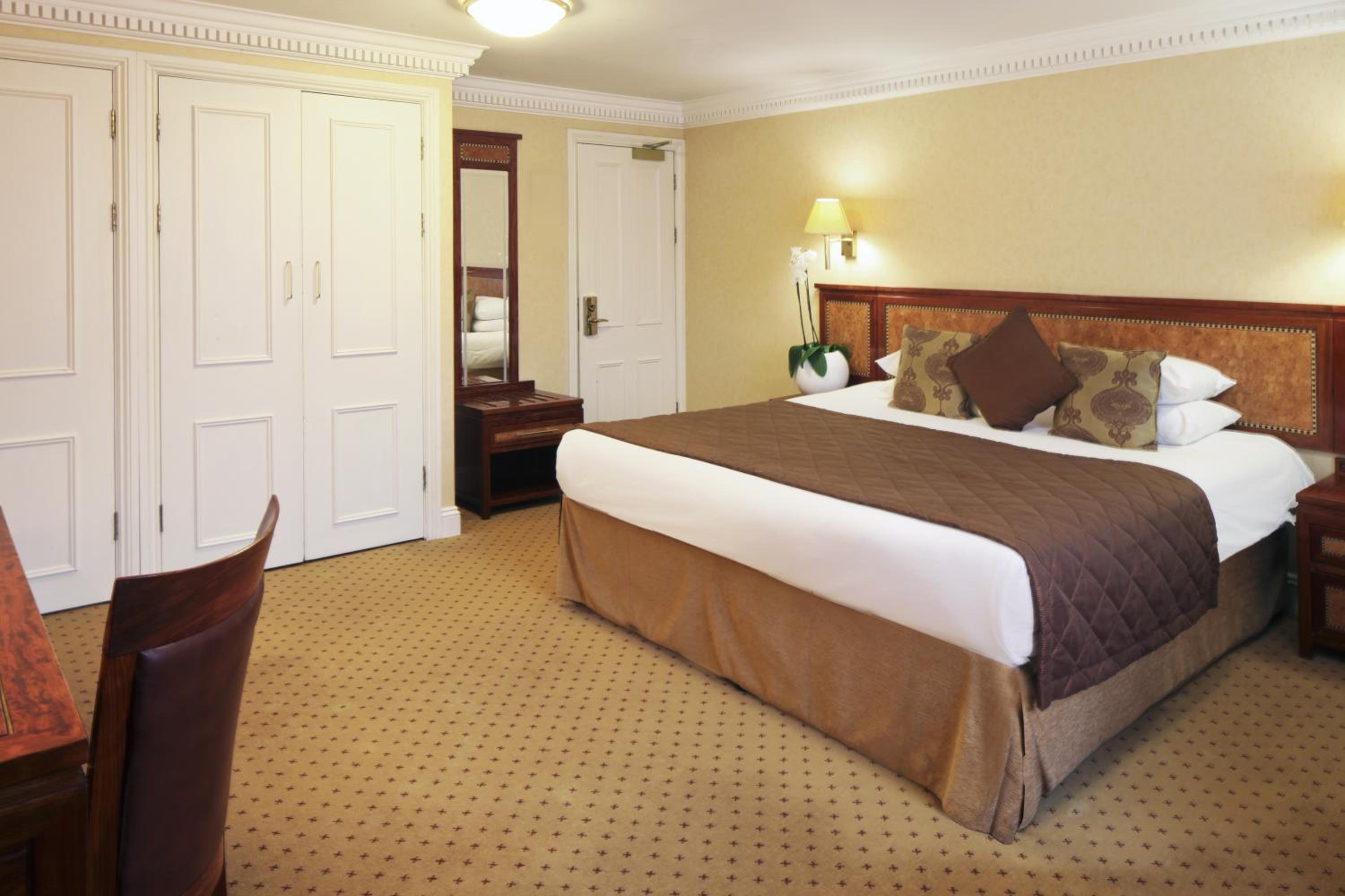 Executive Room photo 1
