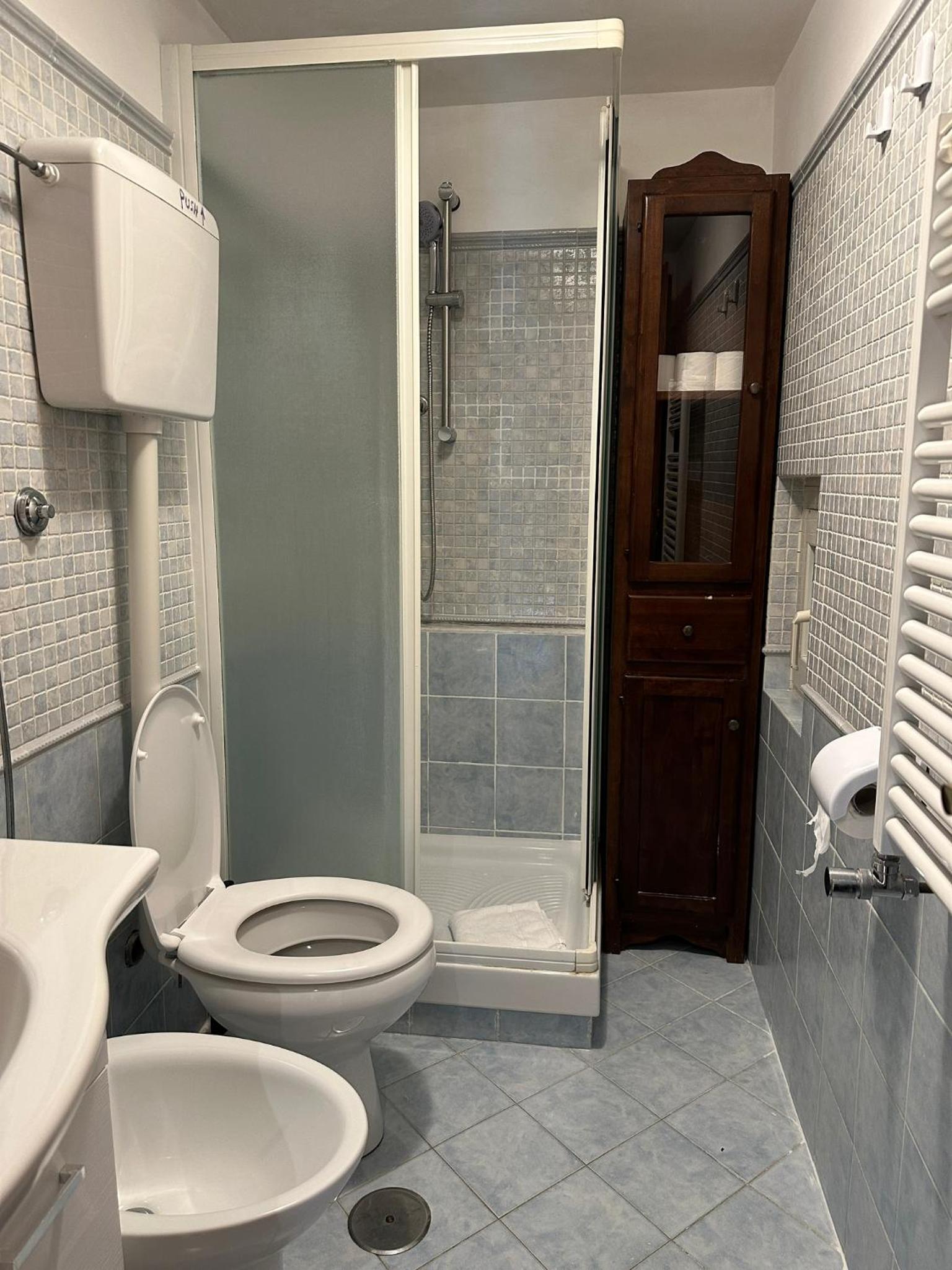 Standard Double Room with Shared Bathroom photo 2